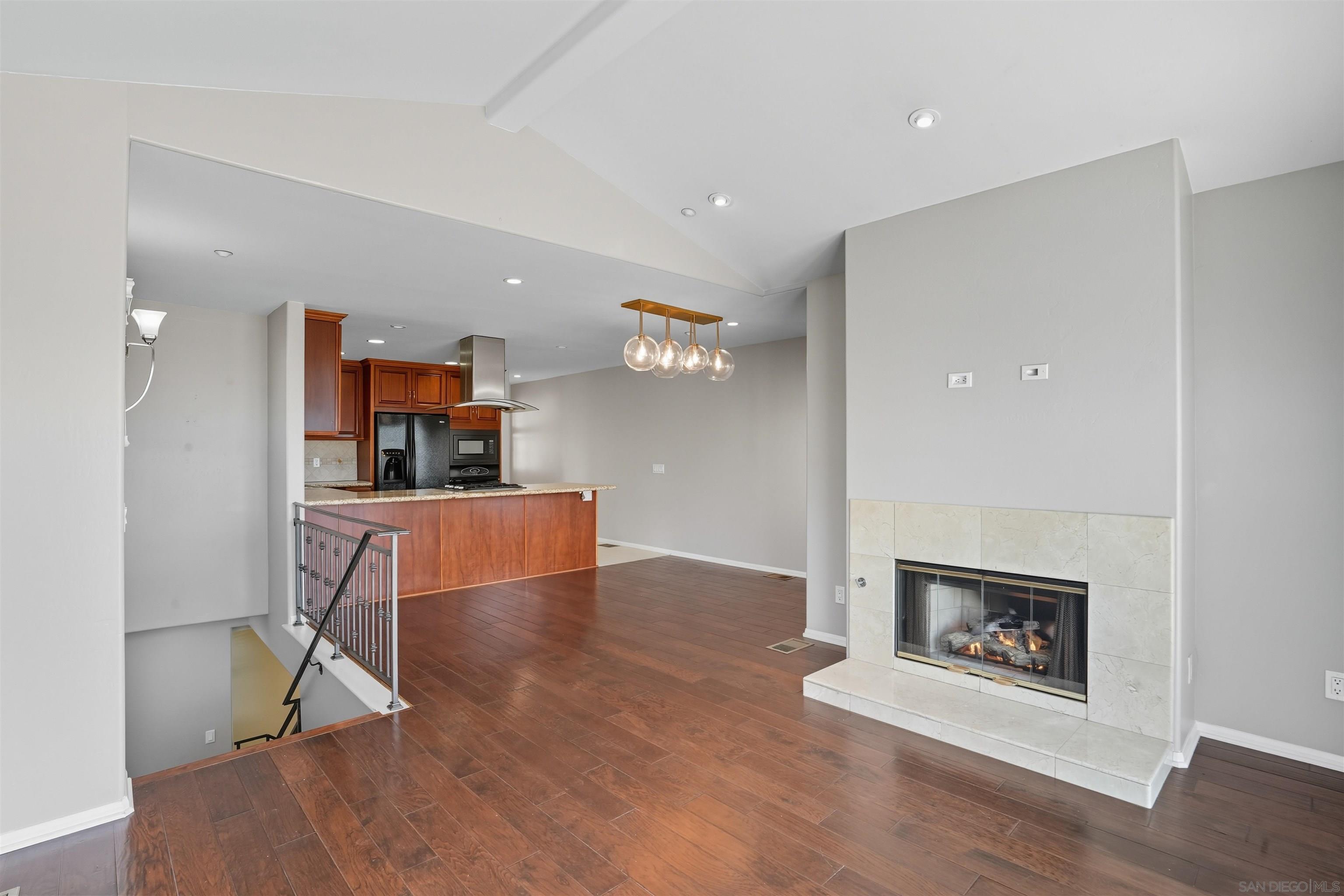 Detail Gallery Image 4 of 44 For 2265-2265a  Manchester, Cardiff By The Sea,  CA 92007 - – Beds | – Baths