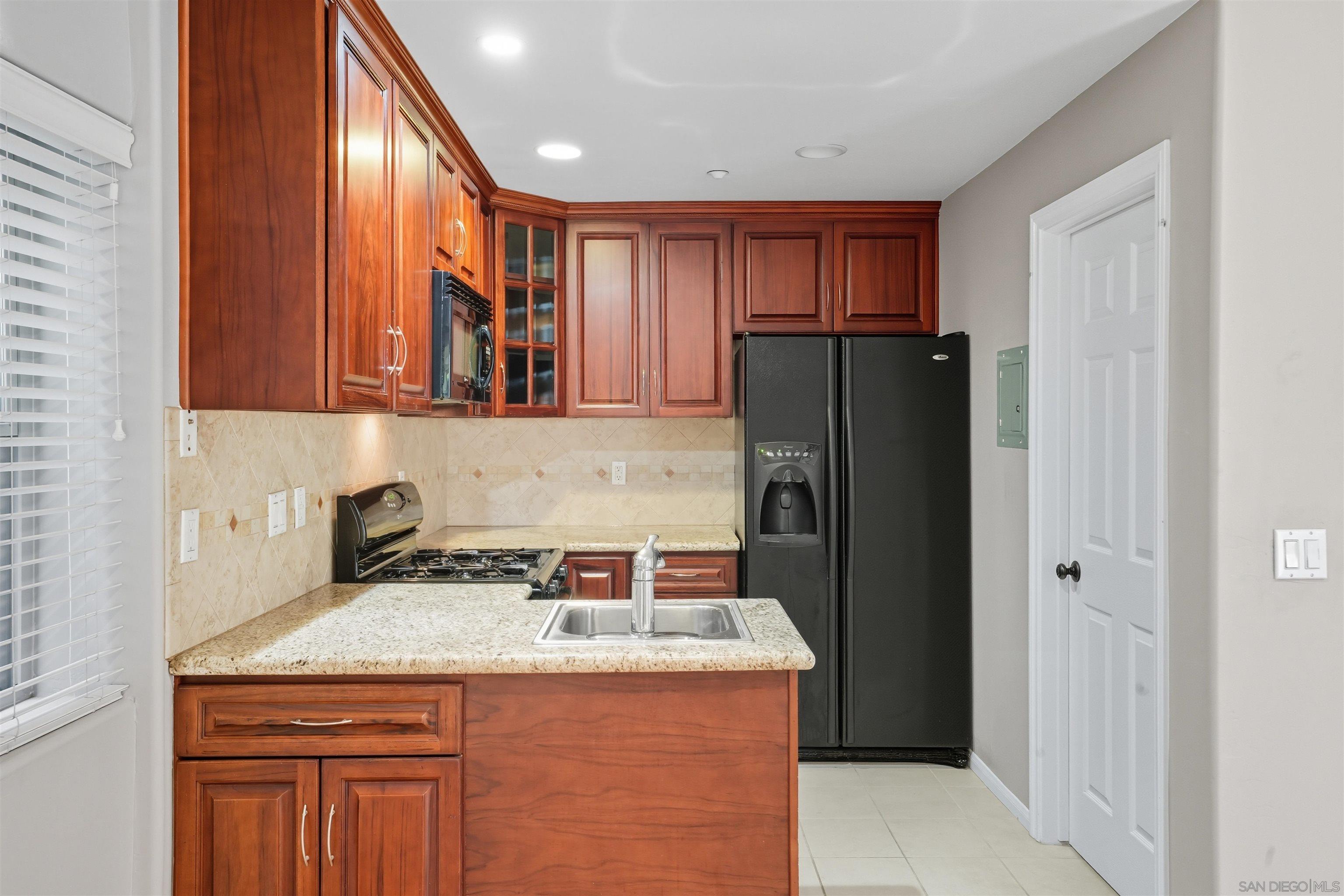 Detail Gallery Image 32 of 44 For 2265-2265a  Manchester, Cardiff By The Sea,  CA 92007 - – Beds | – Baths