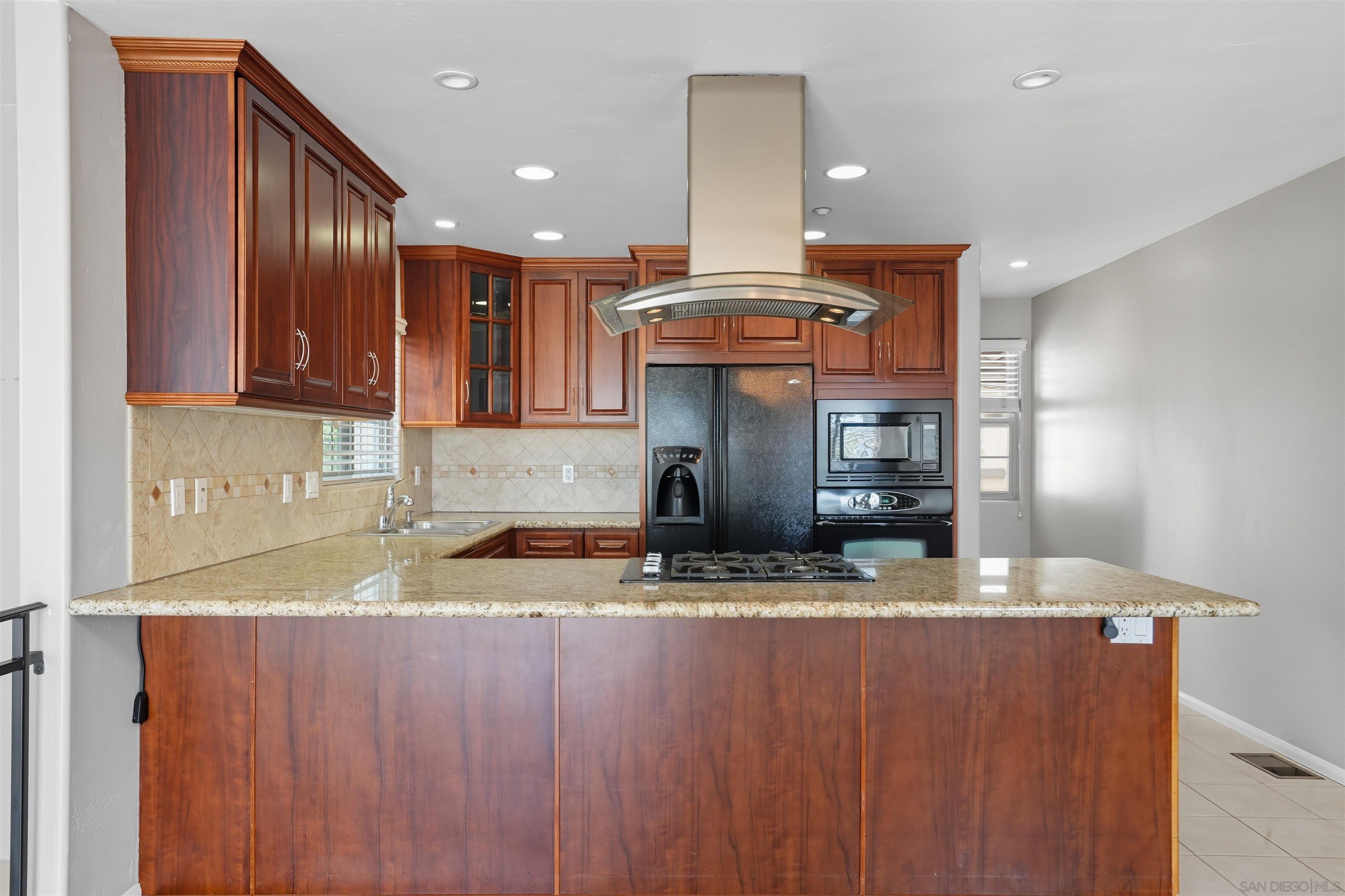 Detail Gallery Image 8 of 44 For 2265-2265a  Manchester, Cardiff By The Sea,  CA 92007 - – Beds | – Baths