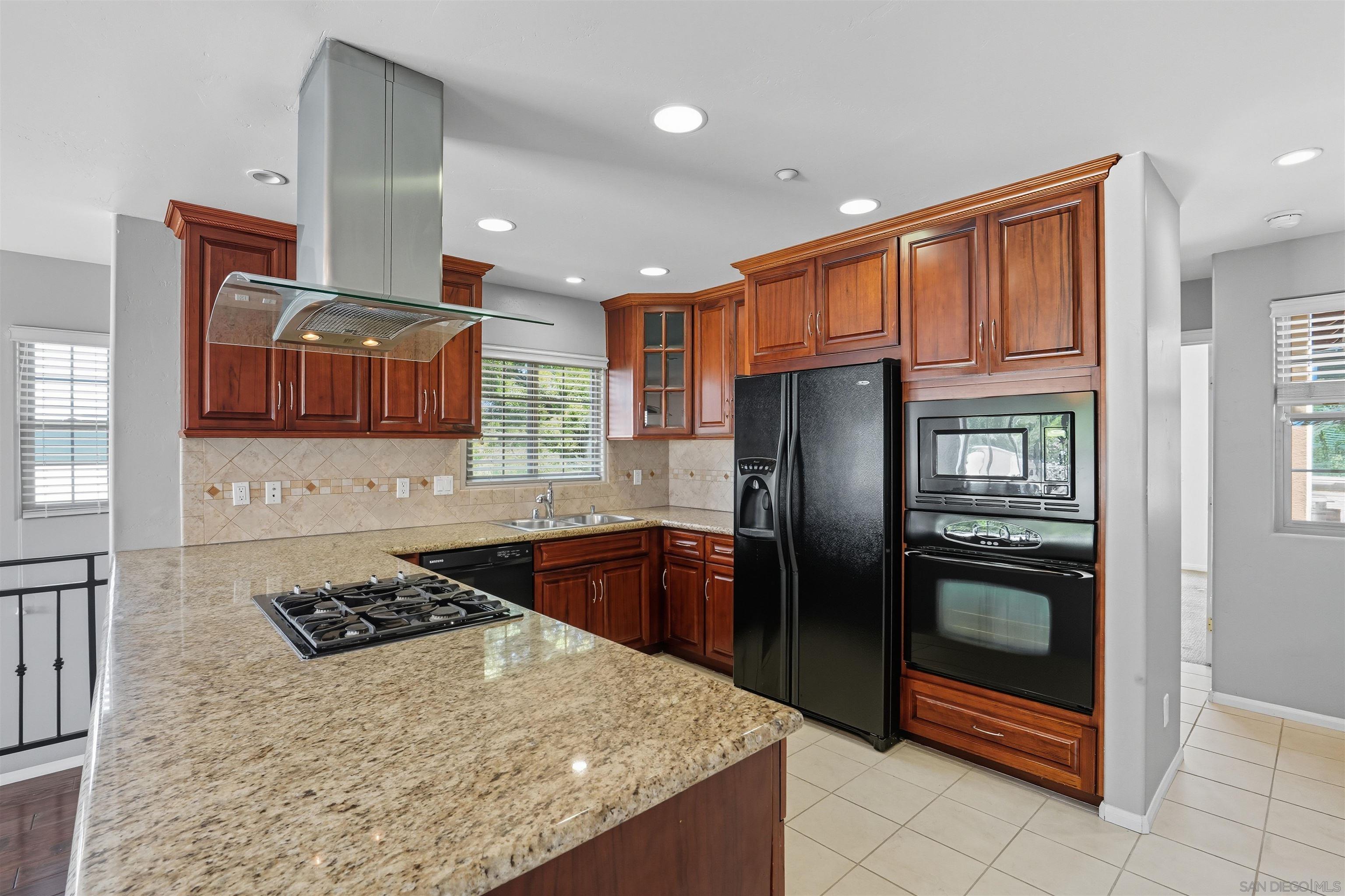 Detail Gallery Image 9 of 44 For 2265-2265a  Manchester, Cardiff By The Sea,  CA 92007 - – Beds | – Baths