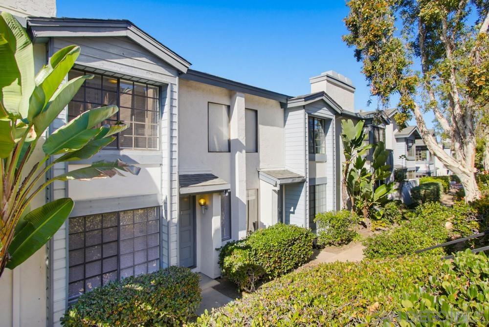 Detail Gallery Image 3 of 50 For 8868  Regents Rd  103, San Diego,  CA 92122 - 2 Beds | 2/1 Baths