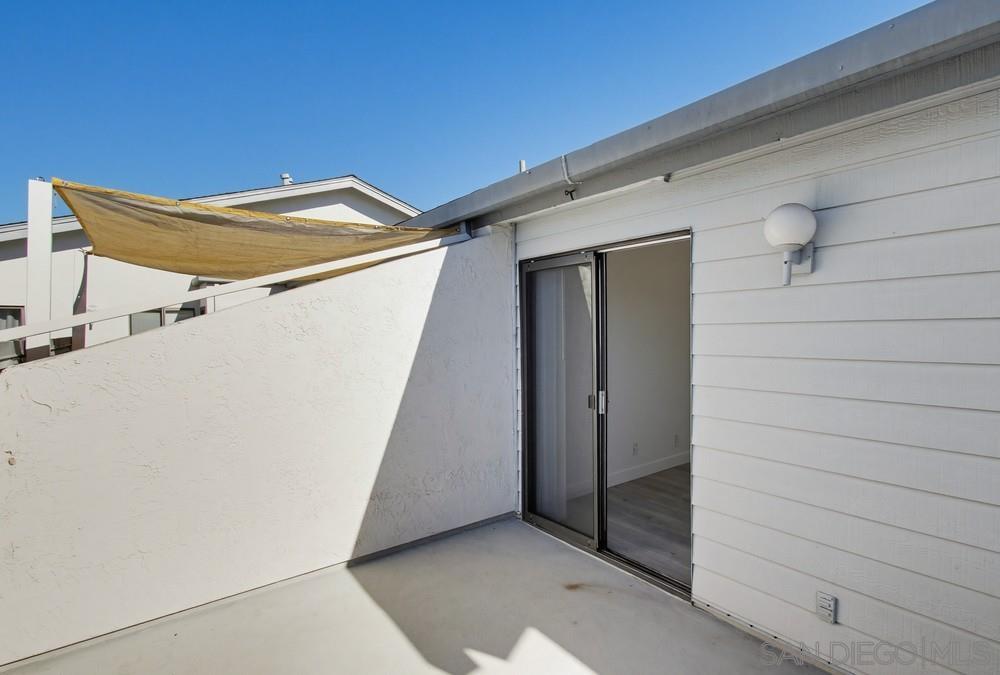 Detail Gallery Image 30 of 50 For 8868  Regents Rd  103, San Diego,  CA 92122 - 2 Beds | 2/1 Baths