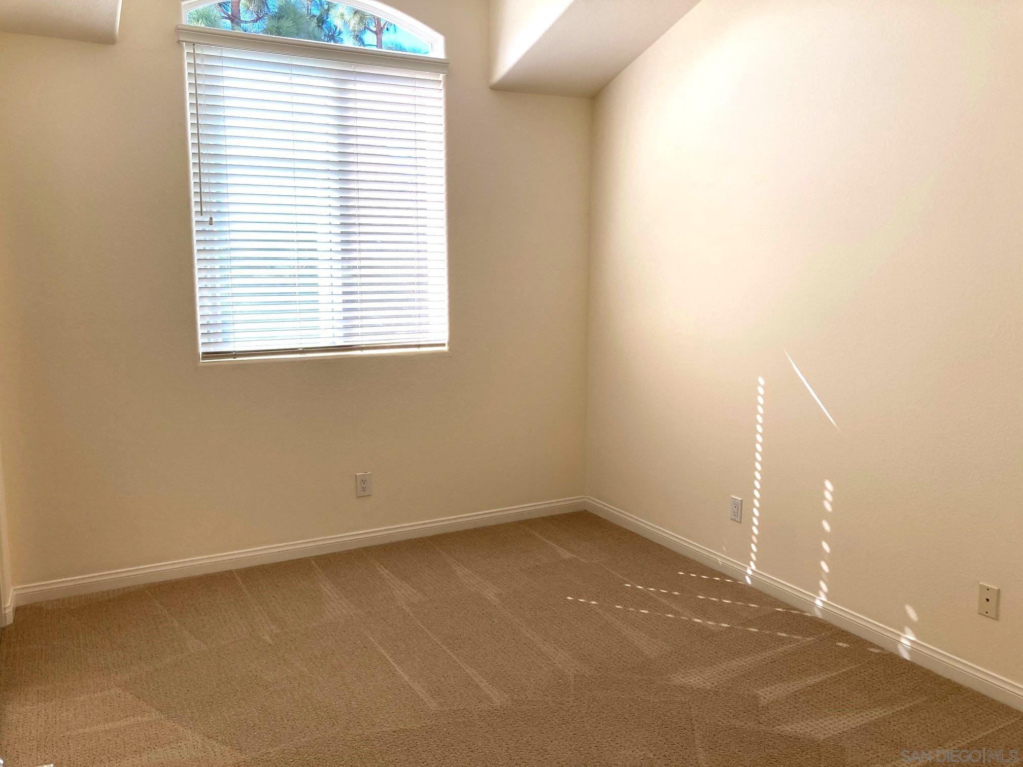 Detail Gallery Image 13 of 16 For 3872  Quarter Mile Drive, San Diego,  CA 92130 - 3 Beds | 2/1 Baths