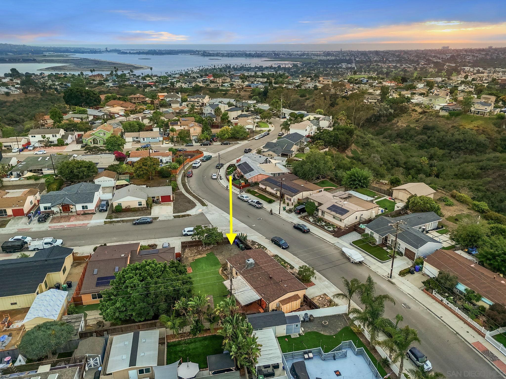 Front Image Thumbnail for SD250039812