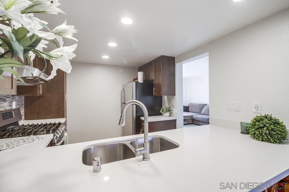 Detail Gallery Image 19 of 56 For 1939  Manzana, San Diego,  CA 92139 - 4 Beds | 2/1 Baths