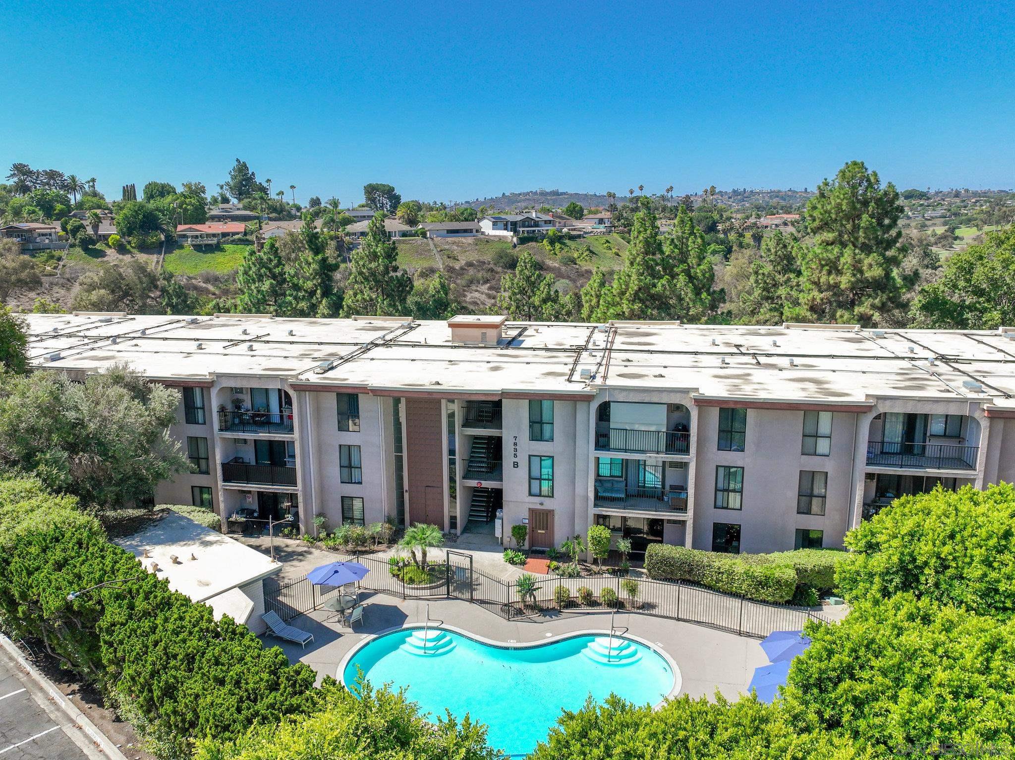 Detail Gallery Image 2 of 44 For 7835  Cowles Mountain Ct  #B6,  San Diego,  CA 92119 - 2 Beds | 2 Baths