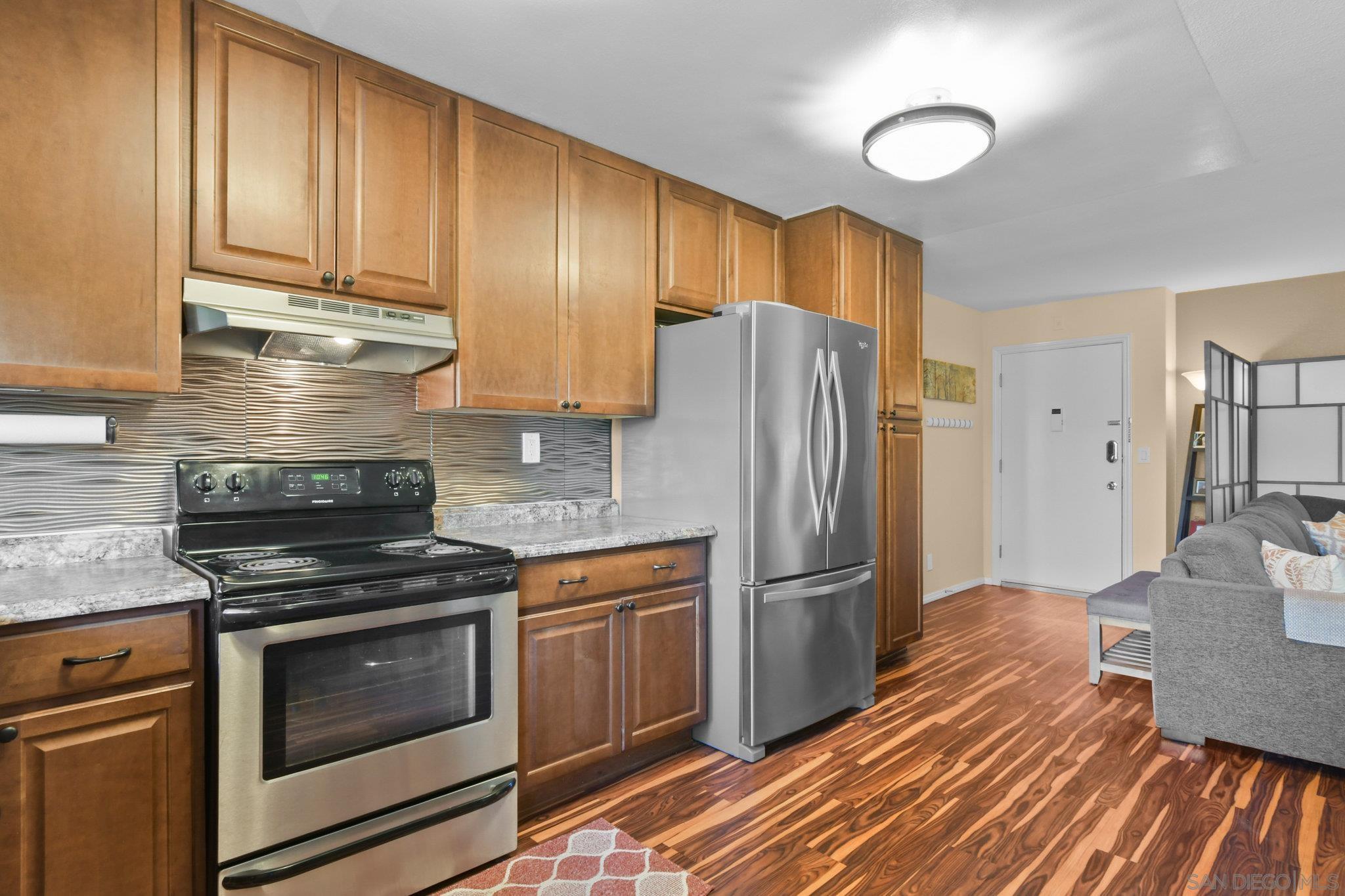 Detail Gallery Image 24 of 44 For 7835  Cowles Mountain Ct  #B6,  San Diego,  CA 92119 - 2 Beds | 2 Baths