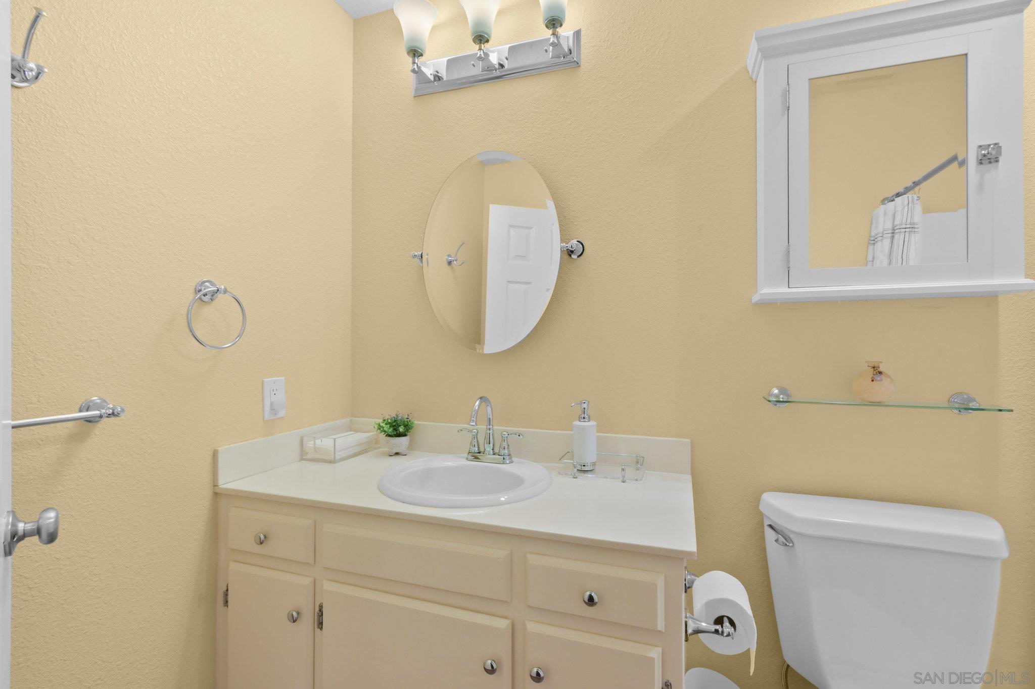 Detail Gallery Image 27 of 44 For 7835  Cowles Mountain Ct  #B6,  San Diego,  CA 92119 - 2 Beds | 2 Baths