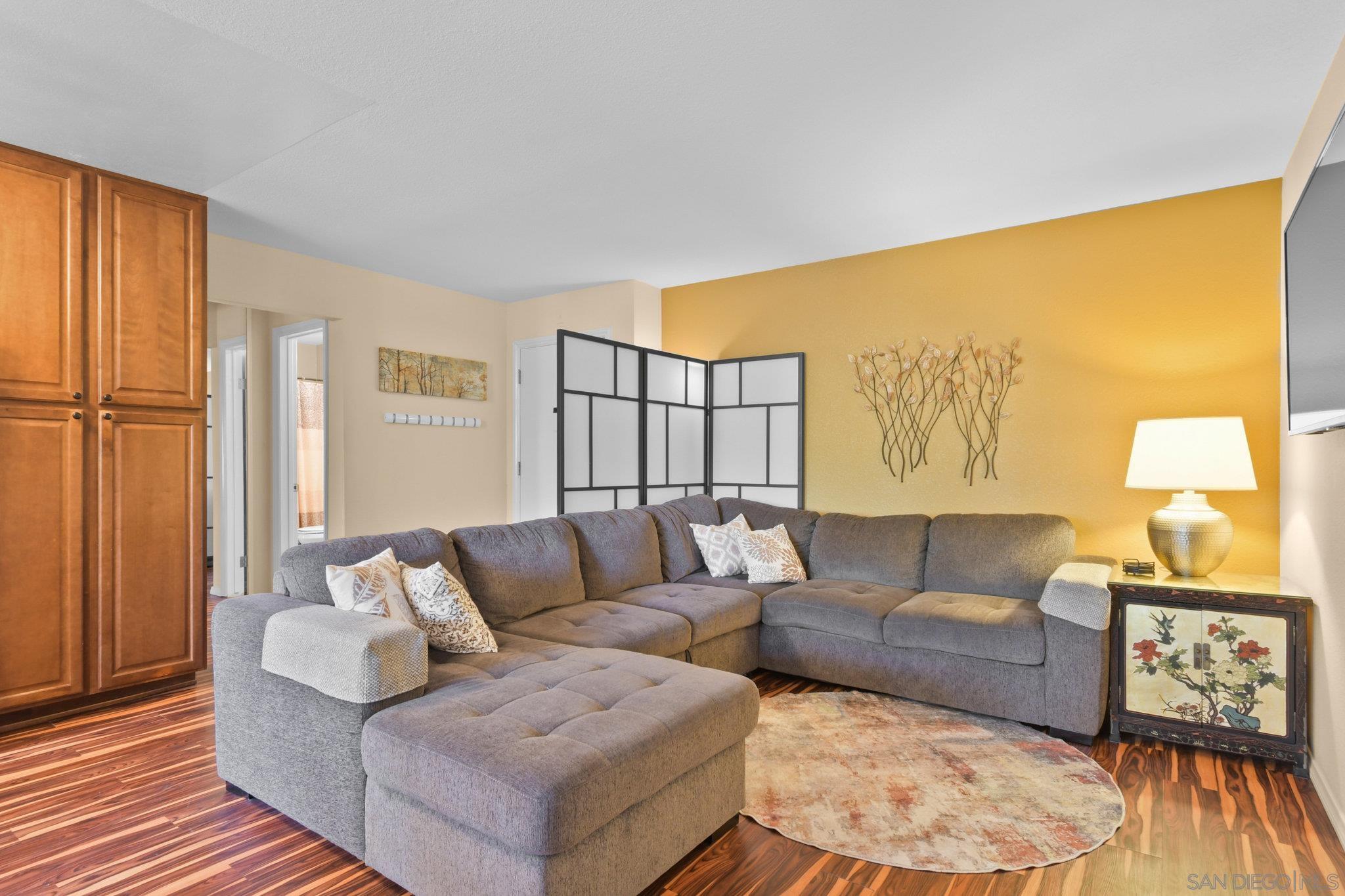 Detail Gallery Image 5 of 44 For 7835  Cowles Mountain Ct  #B6,  San Diego,  CA 92119 - 2 Beds | 2 Baths