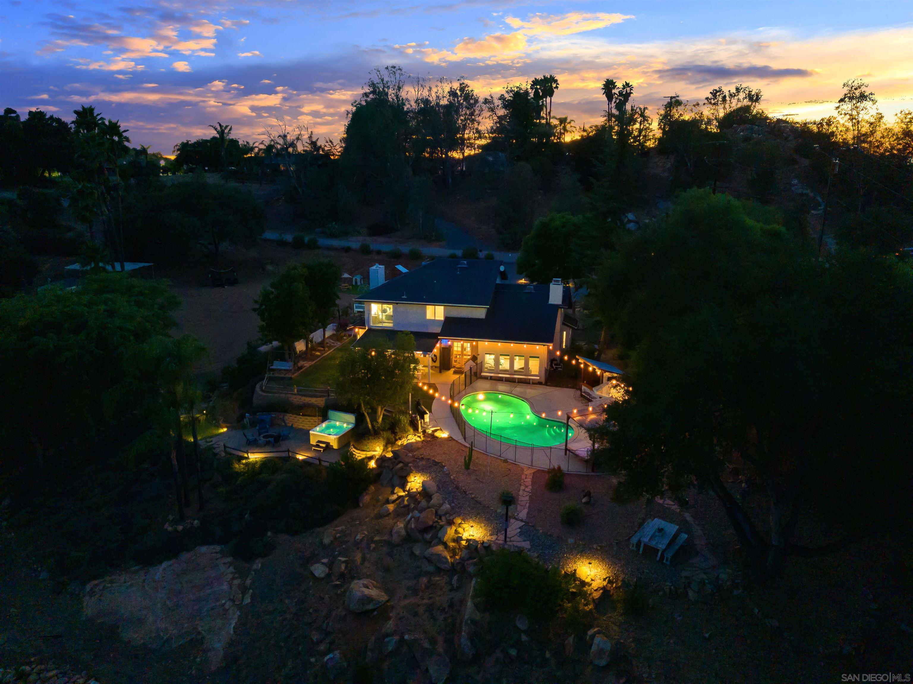 Front Image Thumbnail for SD250039854