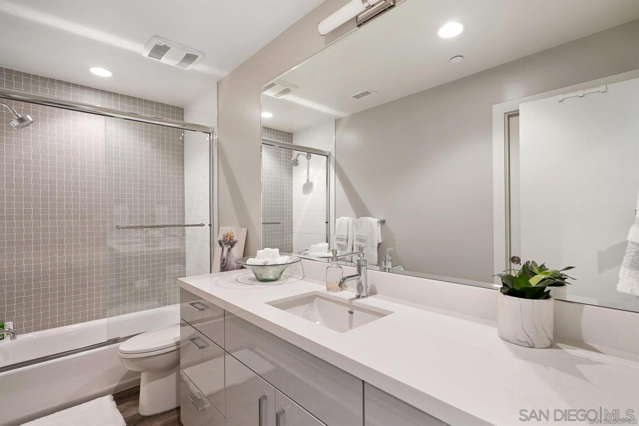 Detail Gallery Image 21 of 30 For 3030  Jarvis St  7, San Diego,  CA 92106 - 2 Beds | 2/1 Baths