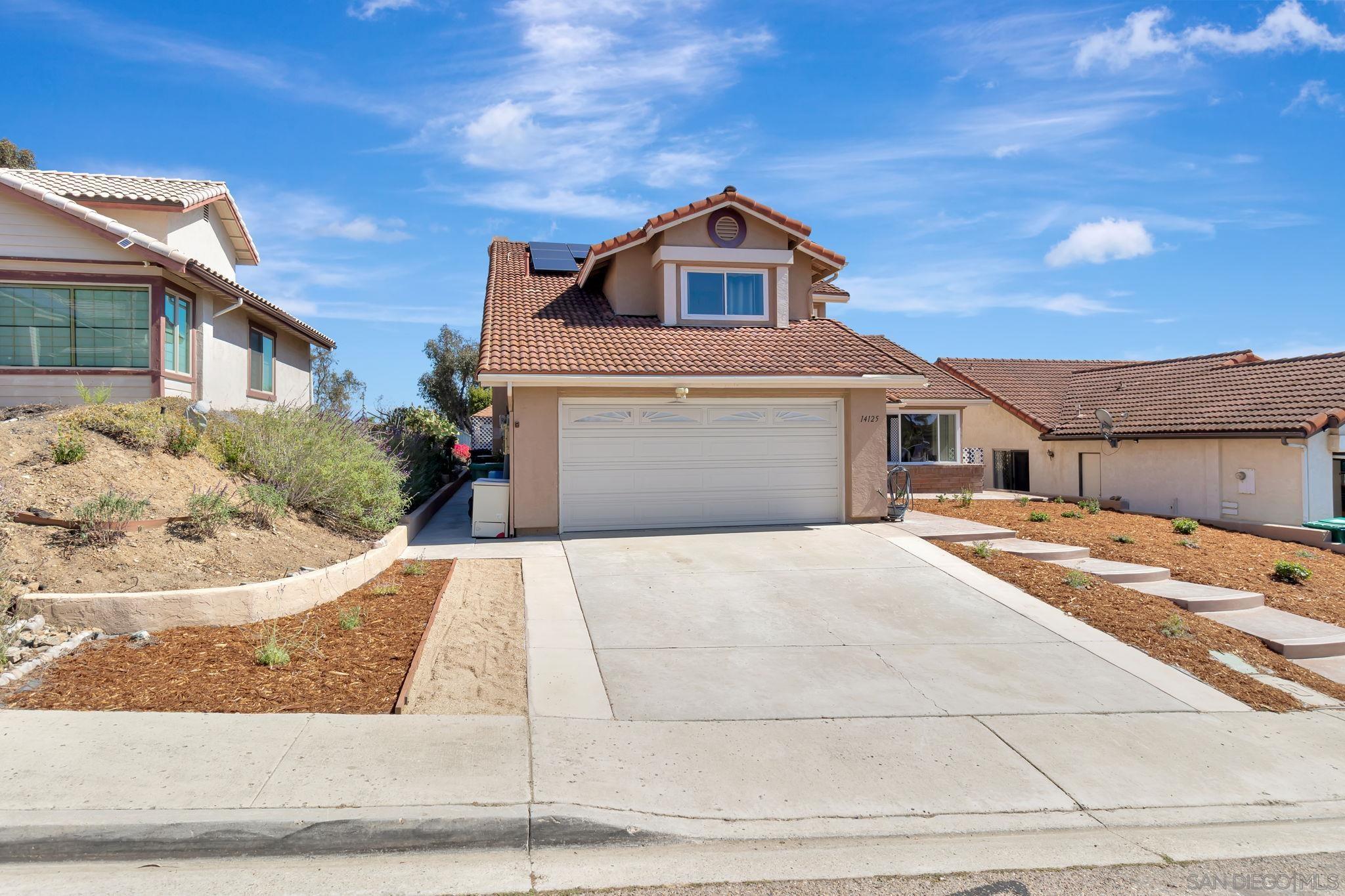 Detail Gallery Image 3 of 38 For 14125  Korrey Drive, San Diego,  CA 92129 - 4 Beds | 3 Baths