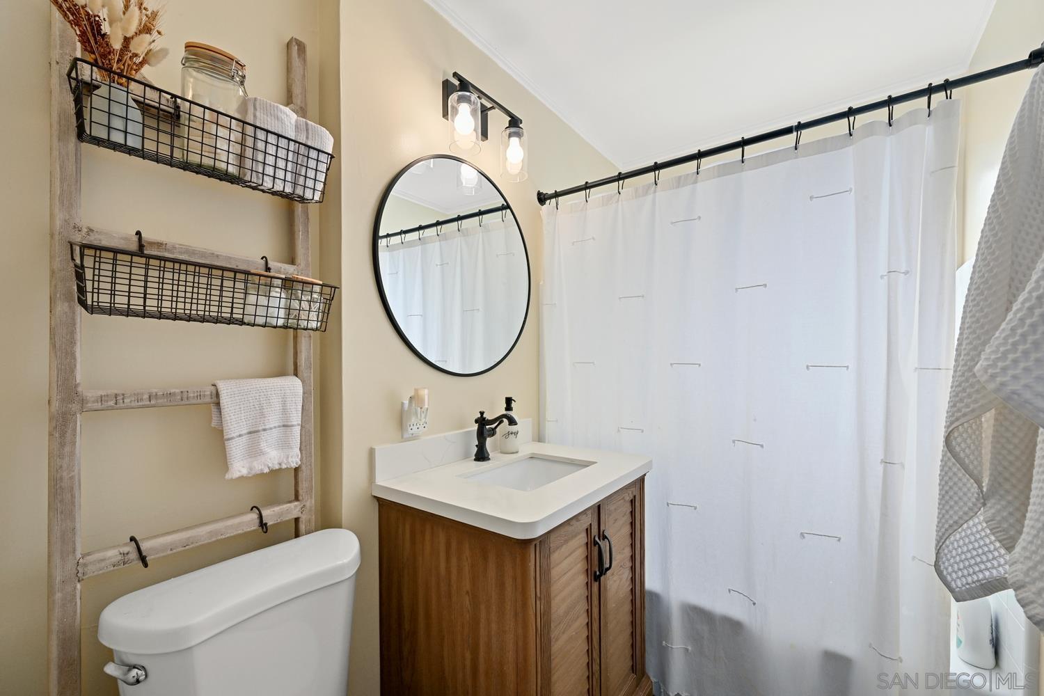 Detail Gallery Image 14 of 22 For 1390  Willowside Ter, Alpine,  CA 91901 - 2 Beds | 1 Baths