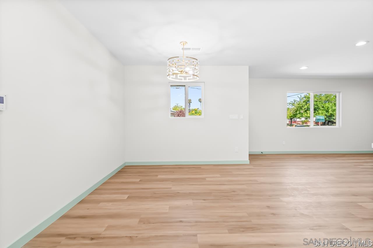 Detail Gallery Image 13 of 39 For 5760  Marengo Ave, La Mesa,  CA 91942 - 3 Beds | 2 Baths