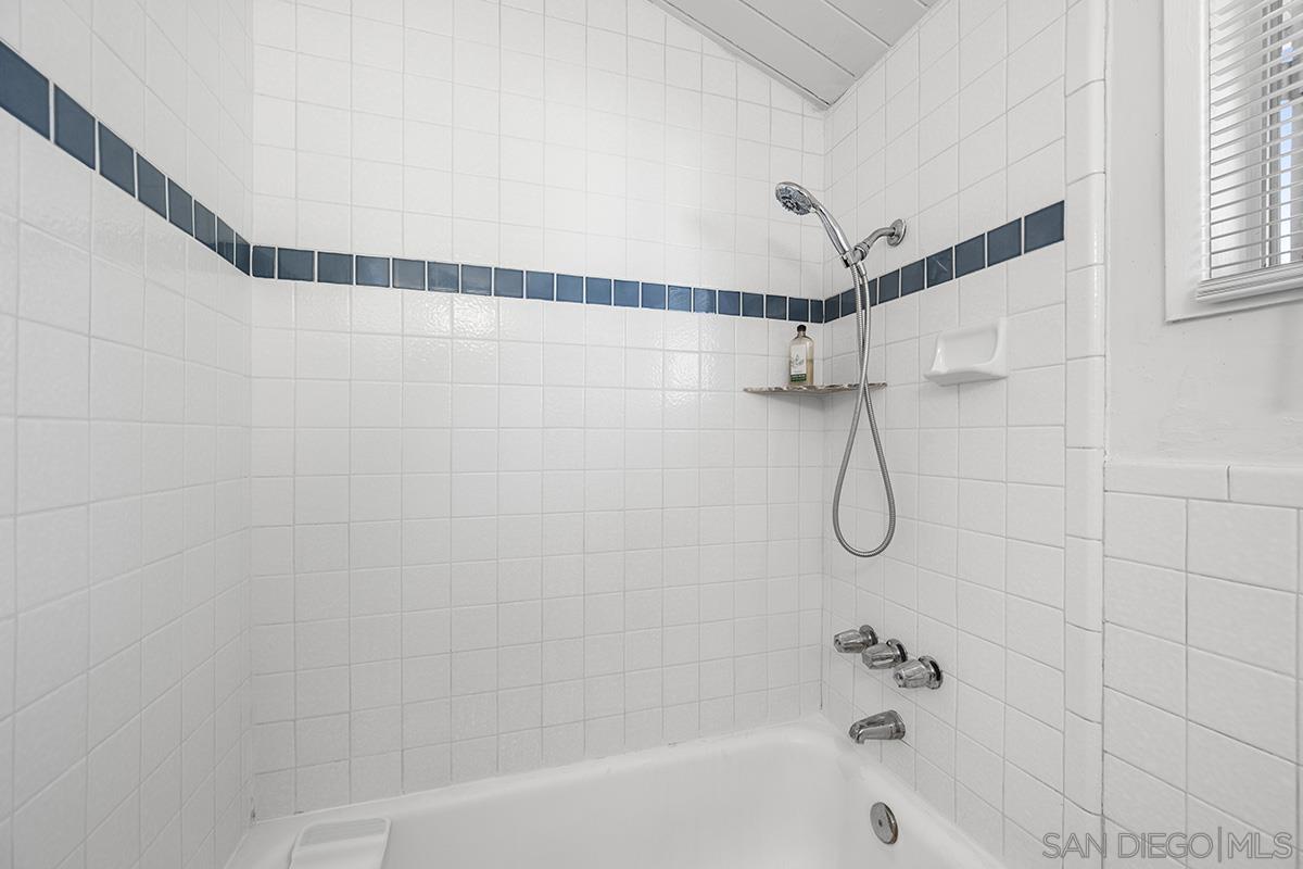 Detail Gallery Image 21 of 22 For 5616  Riley St, San Diego,  CA 92110 - 1 Beds | 1 Baths