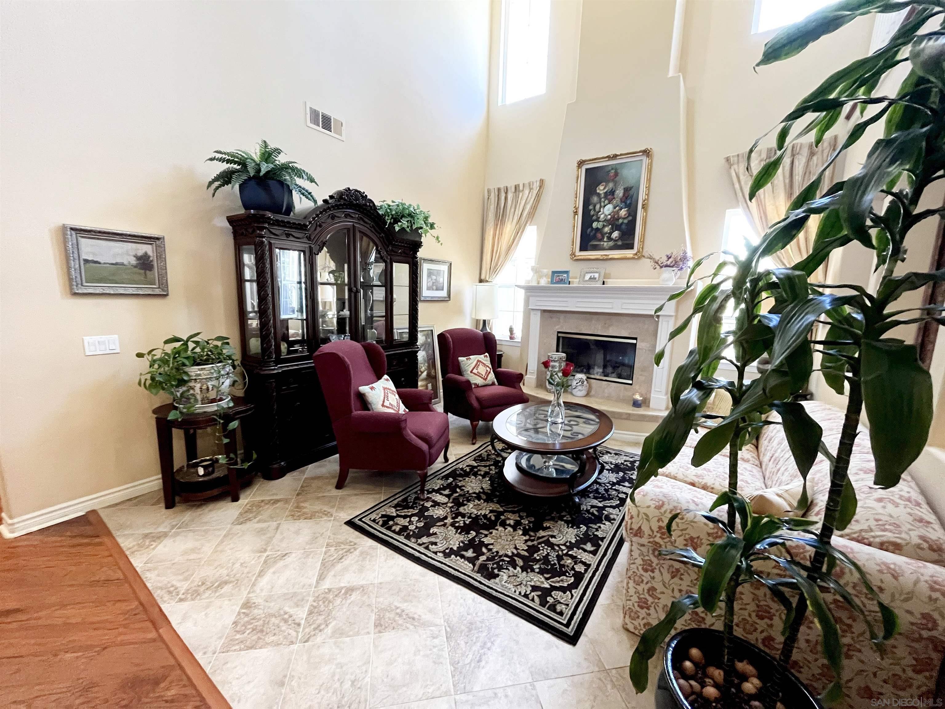 Detail Gallery Image 5 of 19 For 12470  Sundance Ave, San Diego,  CA 92129 - 4 Beds | 4 Baths