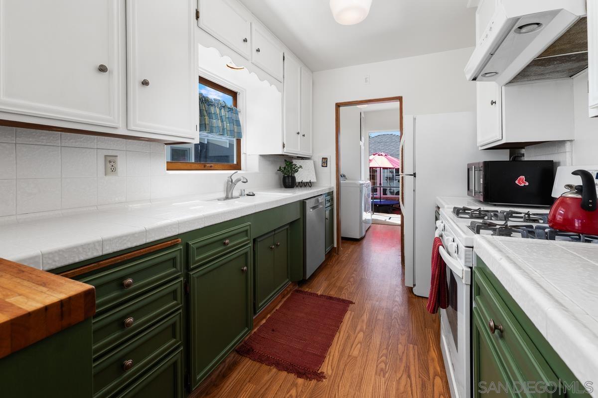 Detail Gallery Image 11 of 27 For 3111  Ibsen St, San Diego,  CA 92106 - 3 Beds | 2 Baths