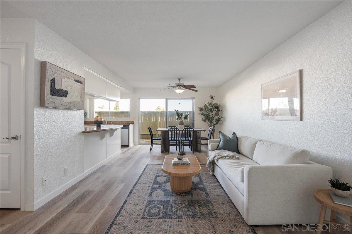 Front Image Thumbnail for SD250040037