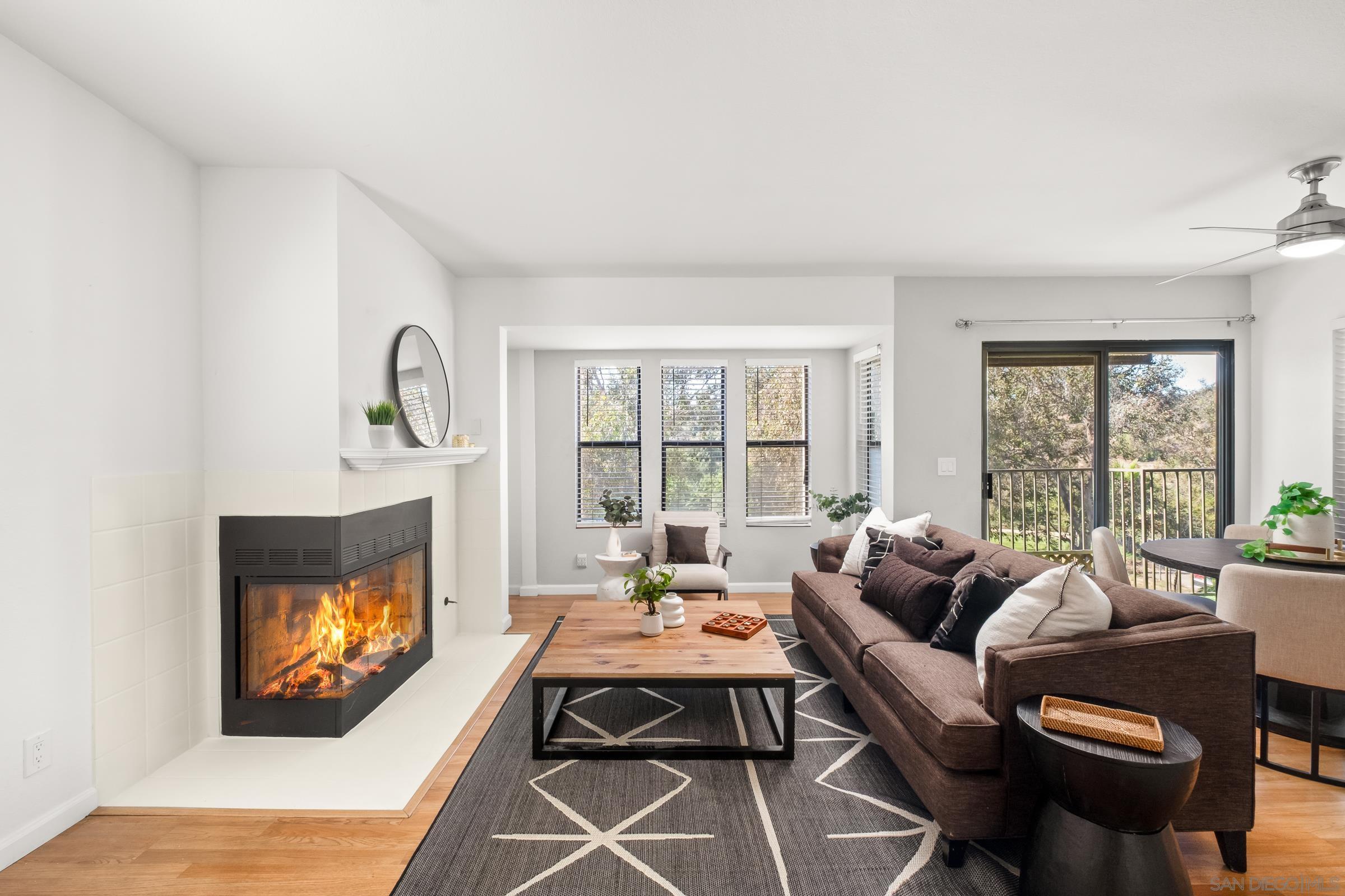 Front Image Thumbnail for SD250040059