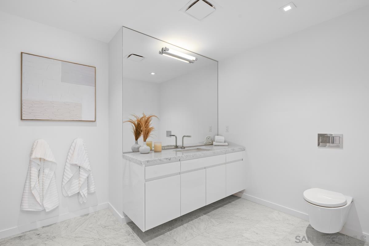 Detail Gallery Image 19 of 43 For 9000 W 3rd  #201,  Los Angeles,  CA 90048 - 2 Beds | 2 Baths