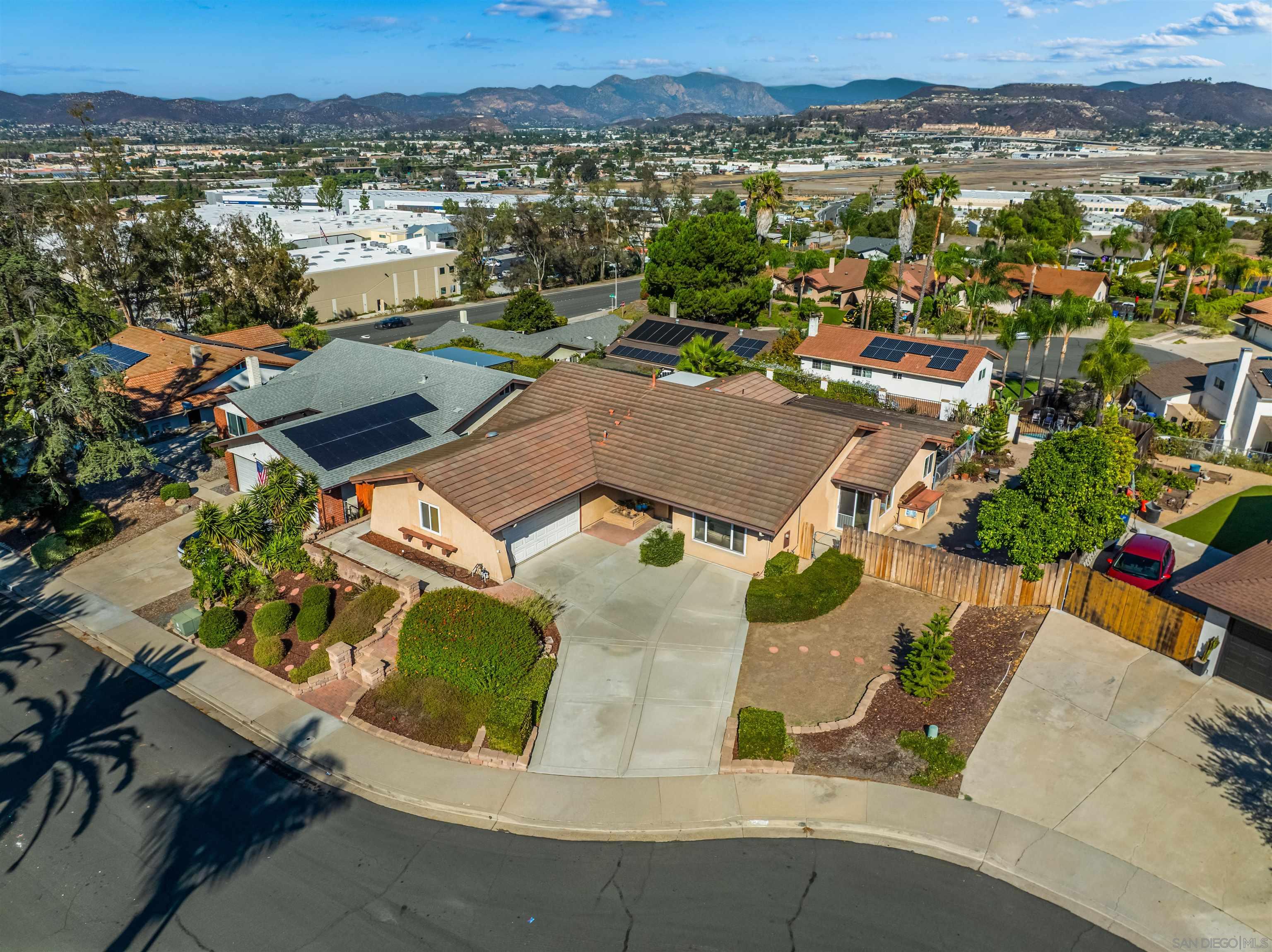 Front Image Thumbnail for SD250040079