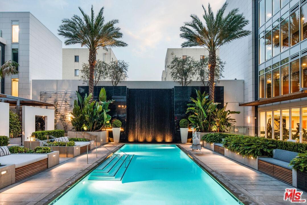 Detail Gallery Image 26 of 43 For 9000 W 3rd  201, Los Angeles,  CA 90048 - 2 Beds | 2 Baths