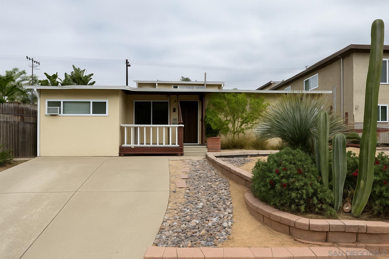 Front Image Thumbnail for SD250040102