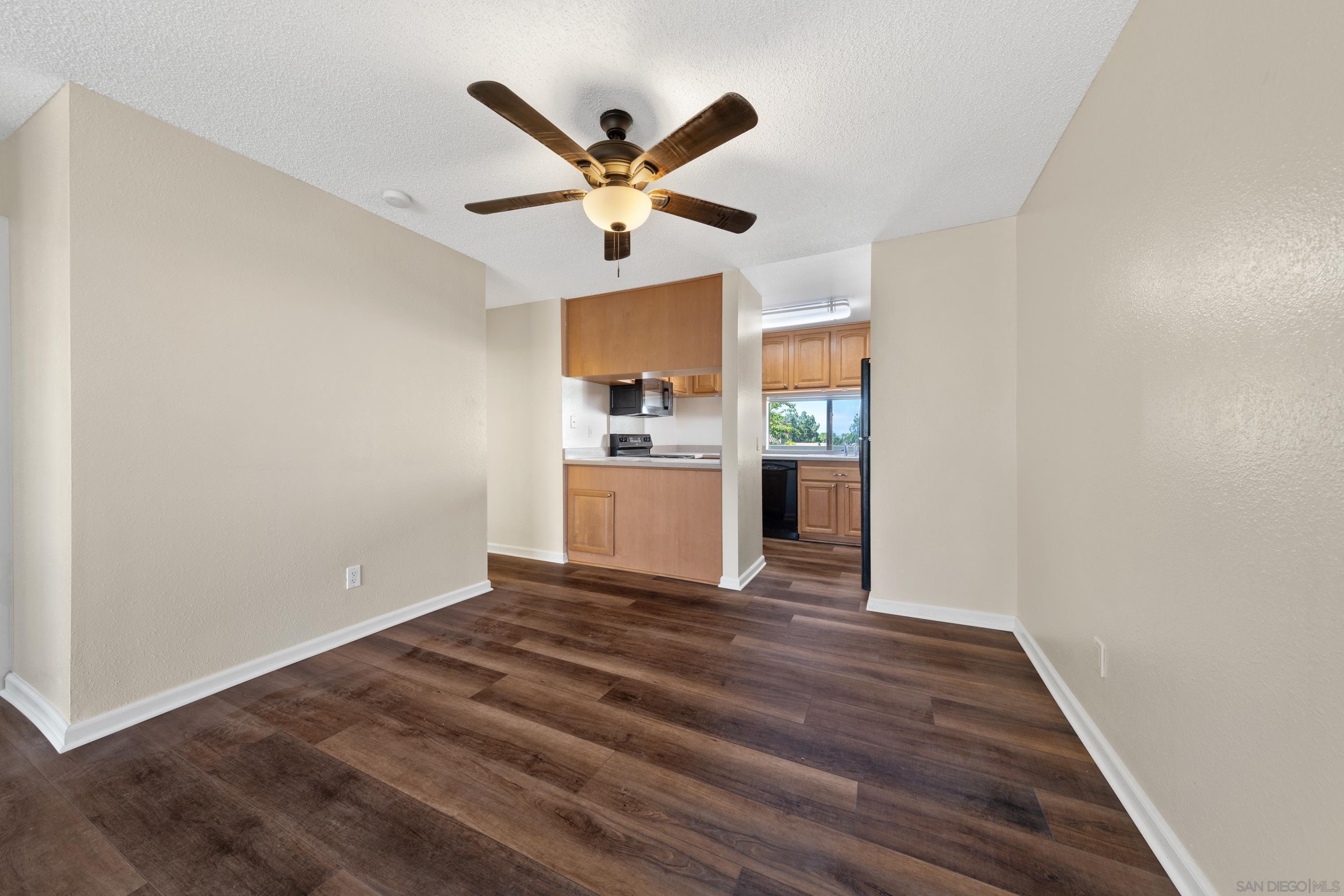 Detail Gallery Image 23 of 38 For 6178  Agee St  151, San Diego,  CA 92122 - 2 Beds | 1/1 Baths