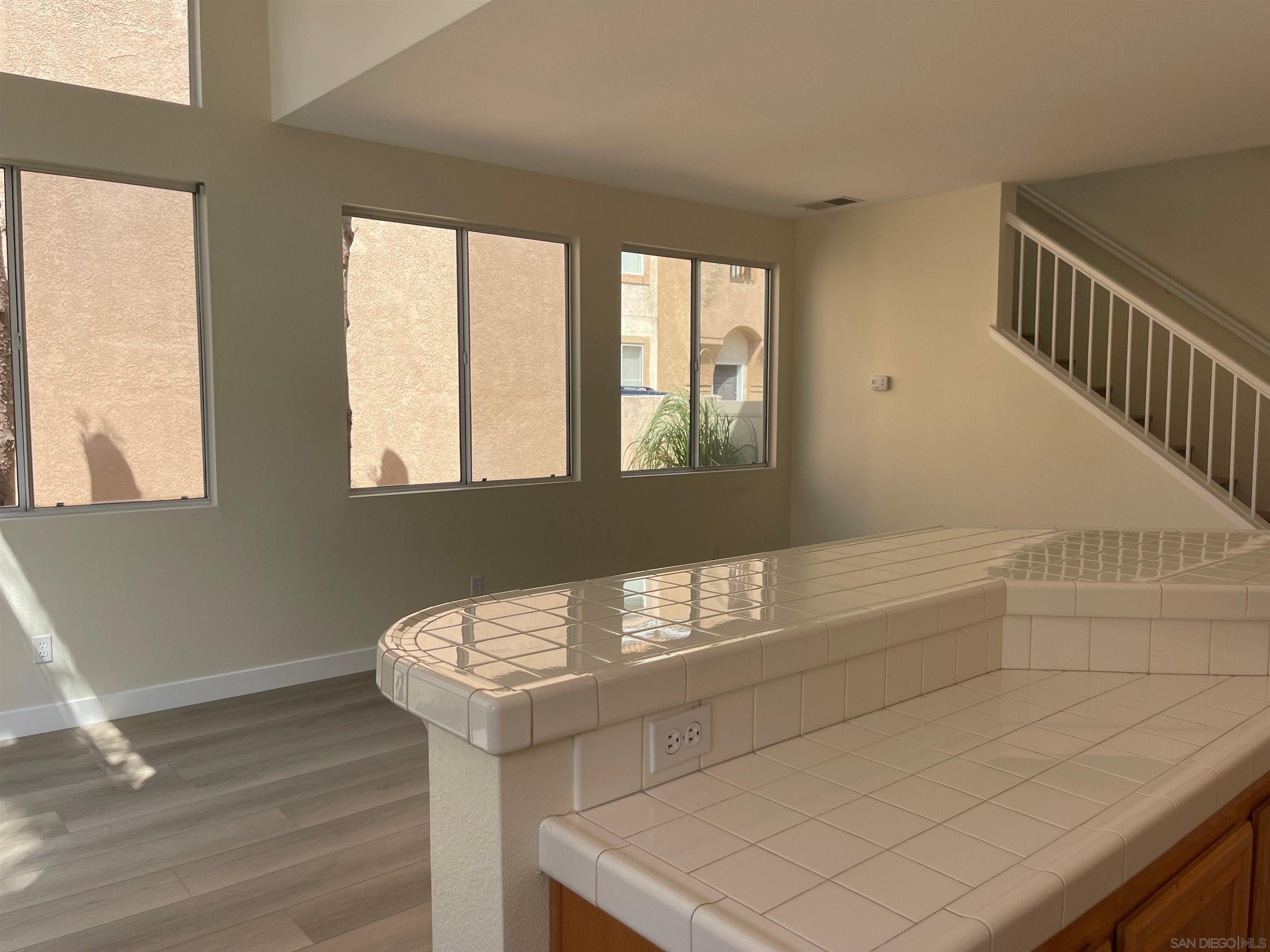 Detail Gallery Image 13 of 48 For 811  Caminito Estrella, Chula Vista,  CA 91910 - 3 Beds | 2/1 Baths