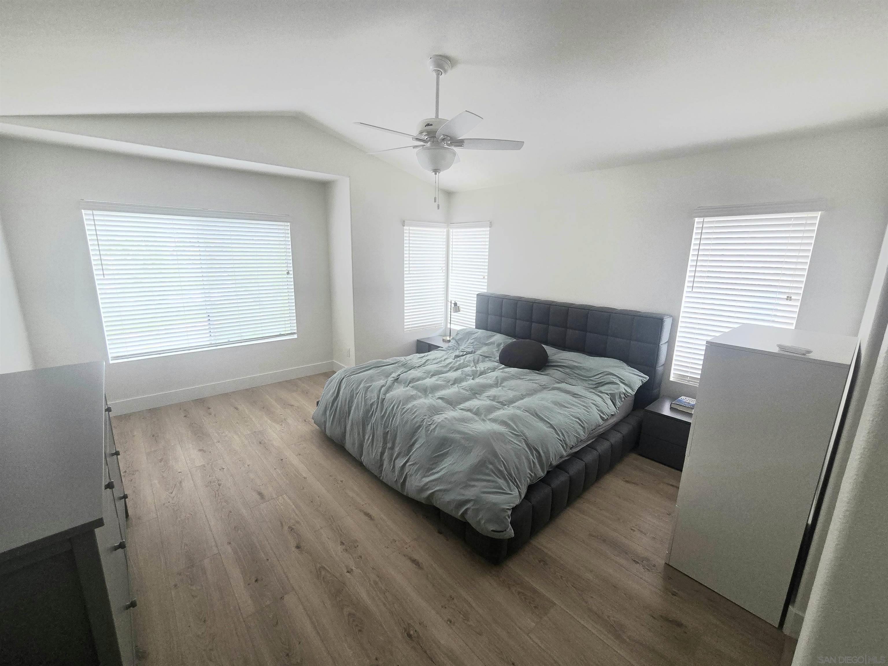 Detail Gallery Image 12 of 26 For 4802  Baroque Ter, Oceanside,  CA 92057 - 4 Beds | 3 Baths