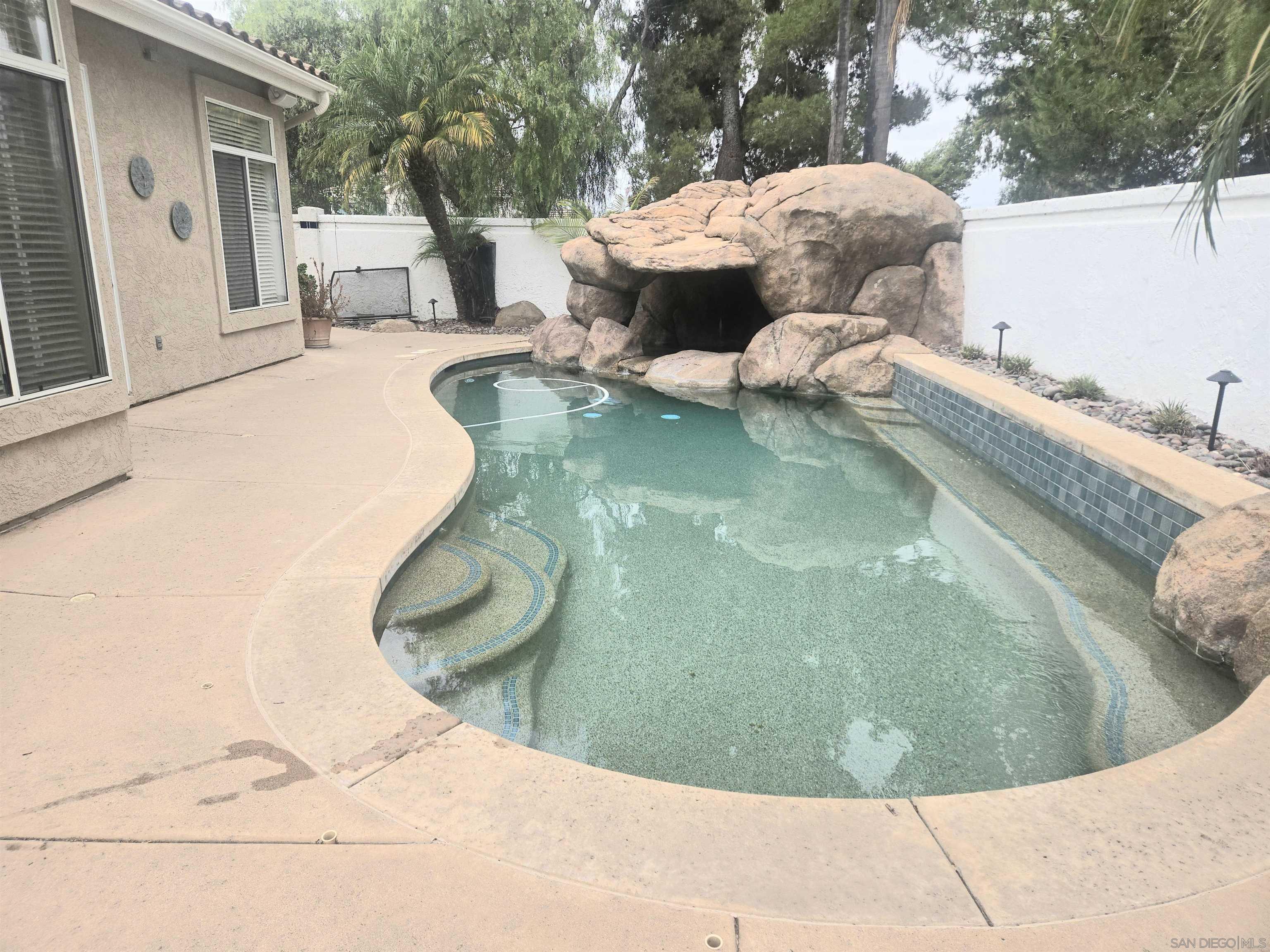 Detail Gallery Image 23 of 26 For 4802  Baroque Ter, Oceanside,  CA 92057 - 4 Beds | 3 Baths