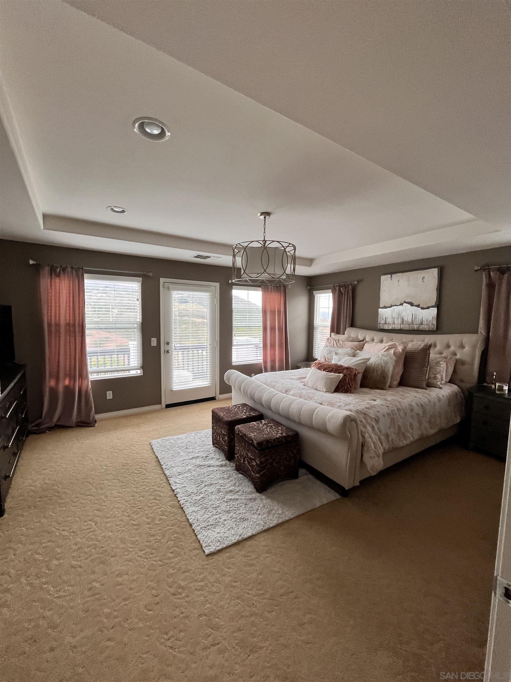 Detail Gallery Image 9 of 19 For 701  Leeward Ave, San Marcos,  CA 92078 - 3 Beds | 3/1 Baths