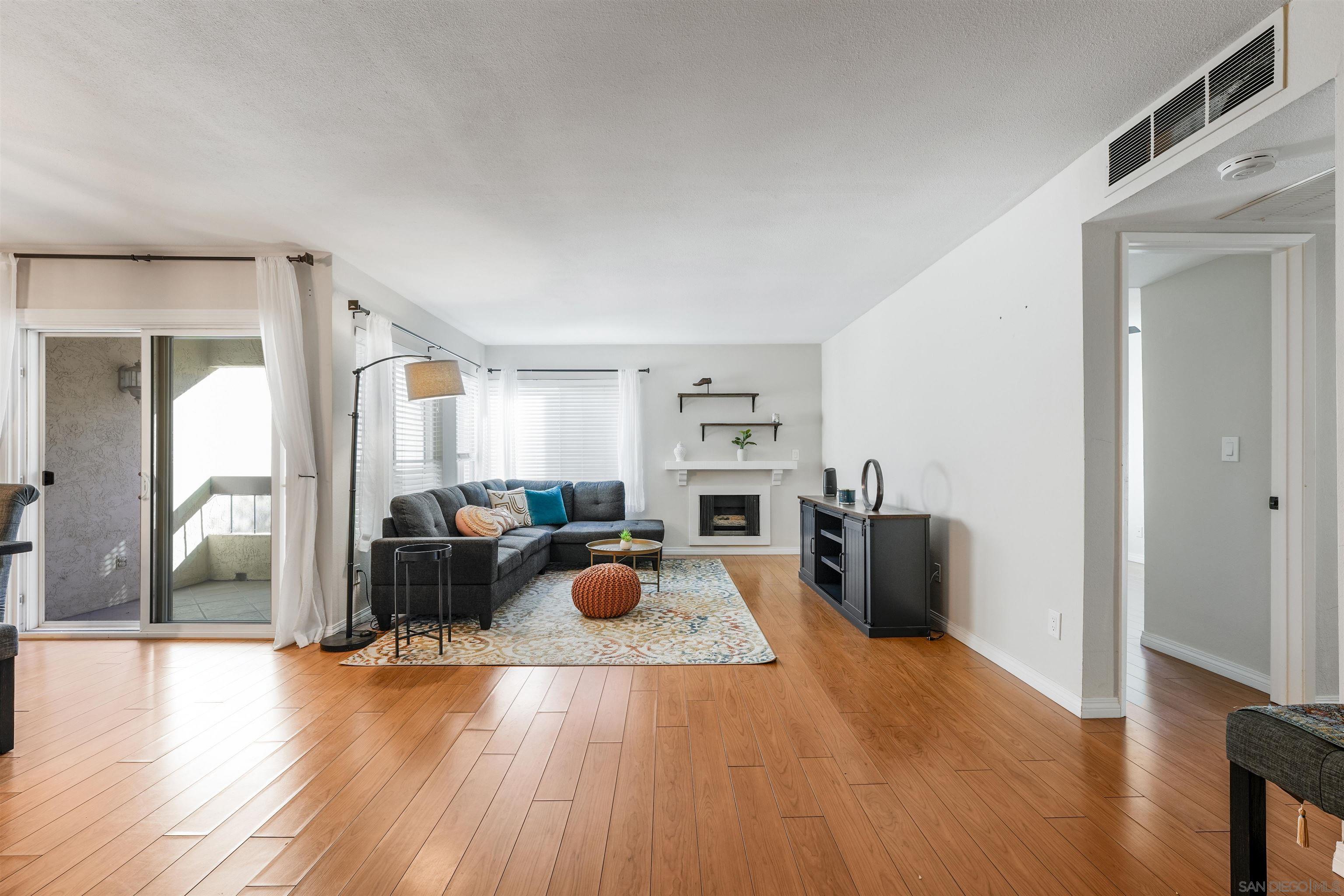 Front Image Thumbnail for SD250040174