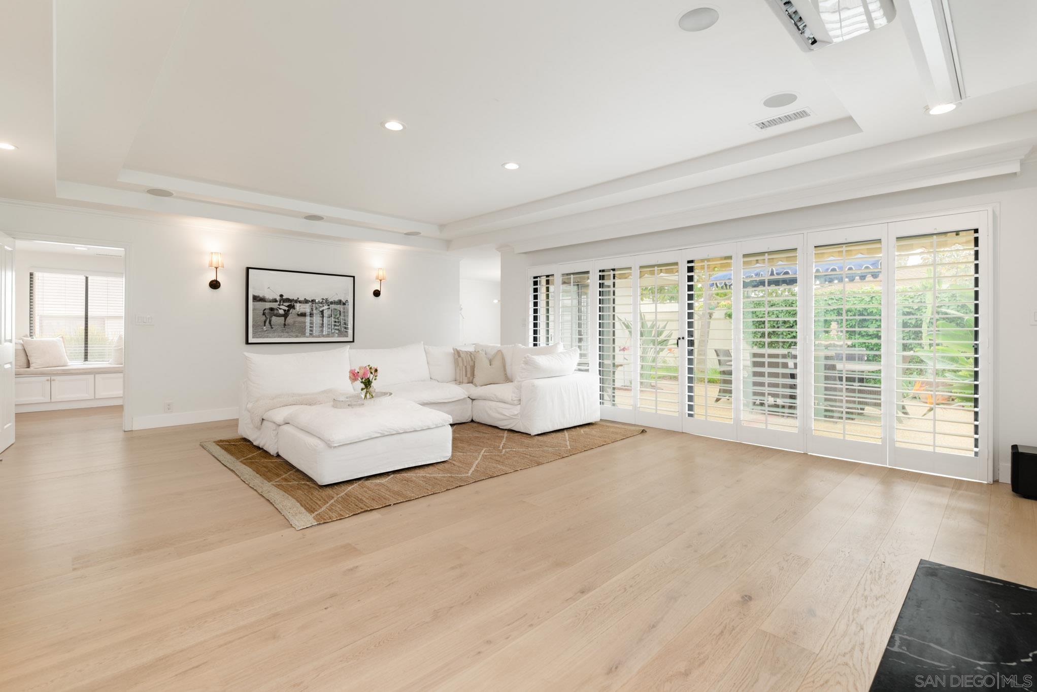 Detail Gallery Image 2 of 25 For 6163  Paseo Delicias, Rancho Santa Fe,  CA 92067 - 2 Beds | 2 Baths