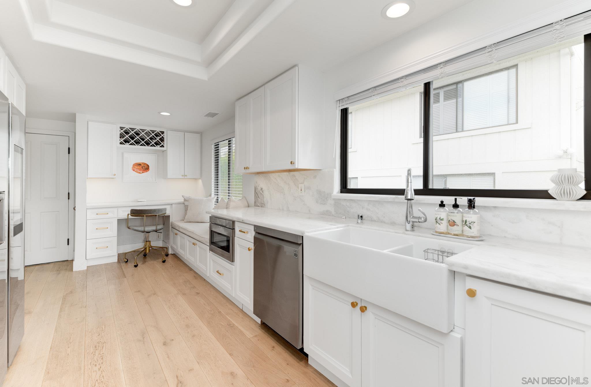 Detail Gallery Image 12 of 25 For 6163  Paseo Delicias, Rancho Santa Fe,  CA 92067 - 2 Beds | 2 Baths