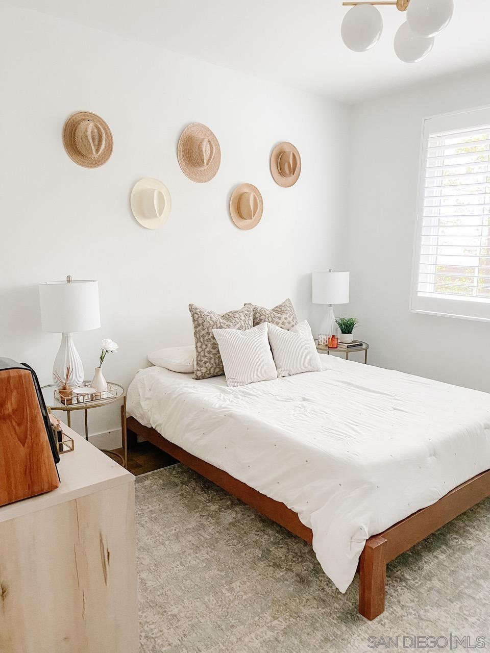 Detail Gallery Image 16 of 31 For 1245  Canton Ct, Encinitas,  CA 92024 - 5 Beds | 4/1 Baths