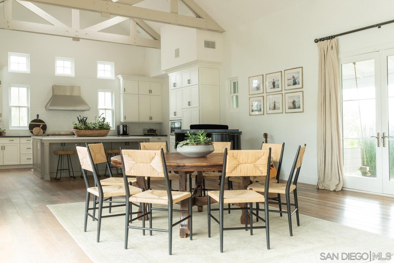 Detail Gallery Image 7 of 31 For 1245  Canton Ct, Encinitas,  CA 92024 - 5 Beds | 4/1 Baths