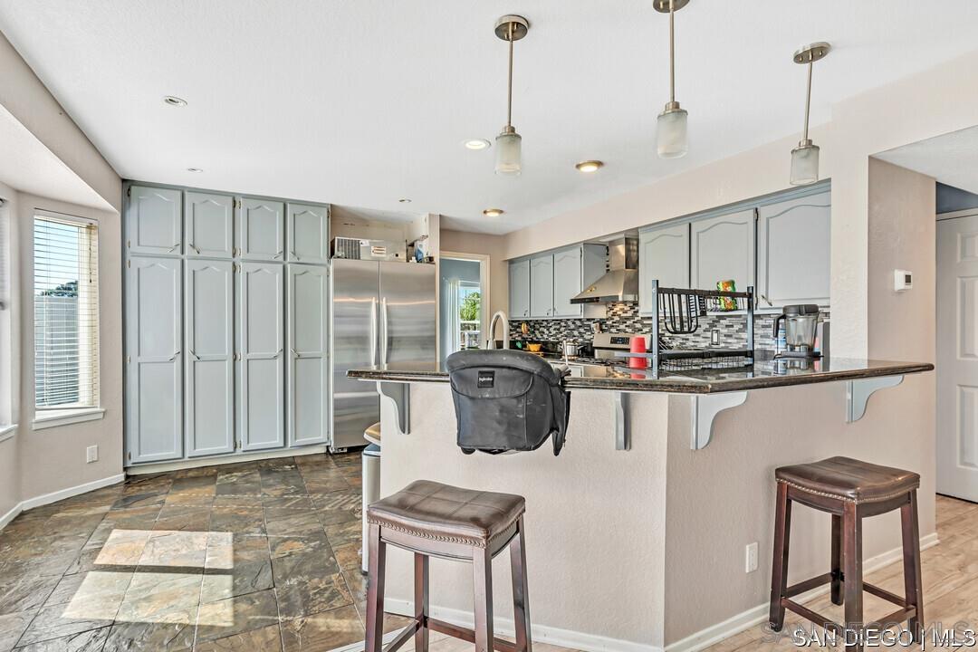 Detail Gallery Image 12 of 41 For 1507  Phillips St, Vista,  CA 92083 - 5 Beds | 2/1 Baths