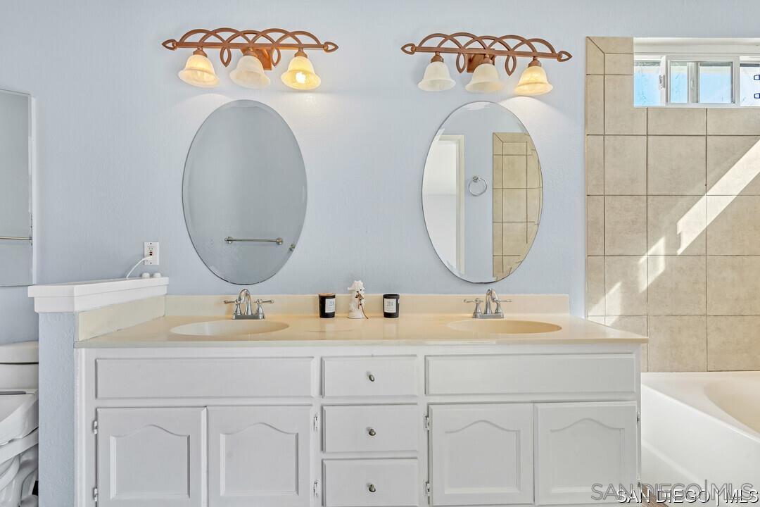 Detail Gallery Image 21 of 41 For 1507  Phillips St, Vista,  CA 92083 - 5 Beds | 2/1 Baths