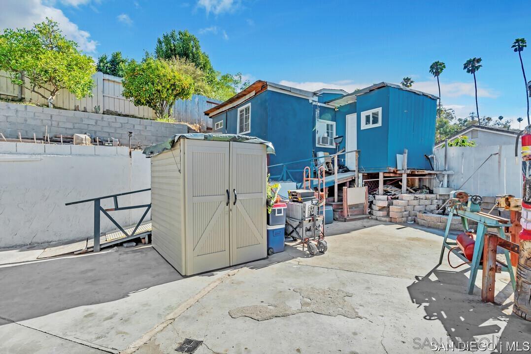 Detail Gallery Image 32 of 41 For 1507  Phillips St, Vista,  CA 92083 - 5 Beds | 2/1 Baths