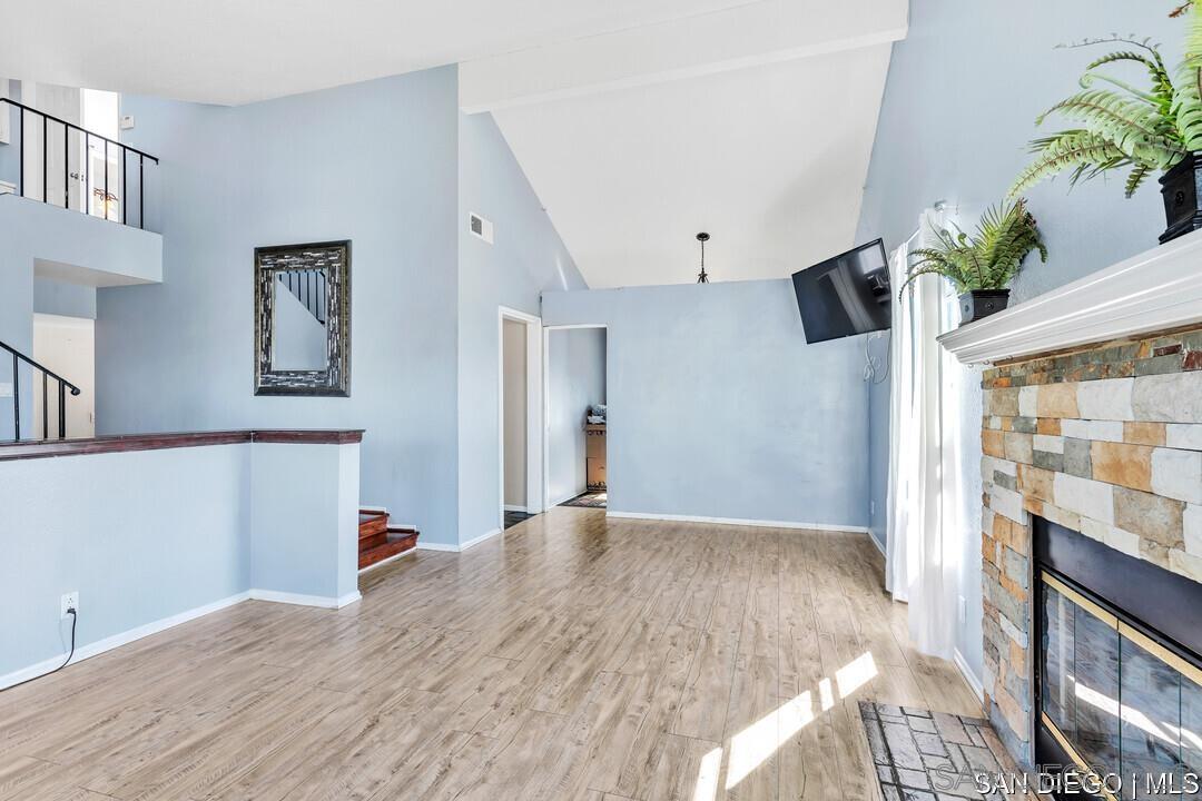 Detail Gallery Image 8 of 41 For 1507  Phillips St, Vista,  CA 92083 - 5 Beds | 2/1 Baths