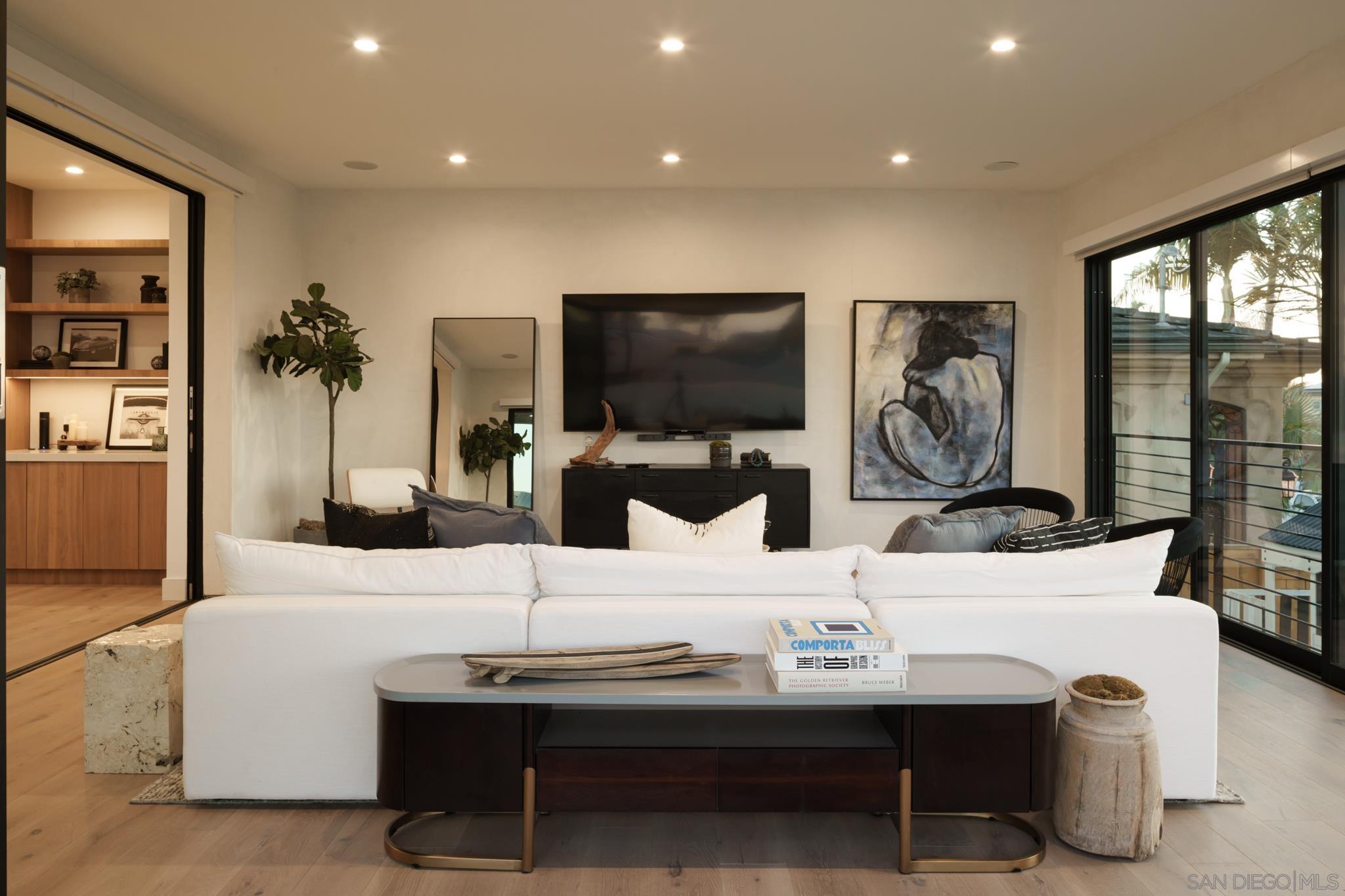 Detail Gallery Image 19 of 53 For Frankfort St, San Diego,  CA 92110 - 3 Beds | 2/1 Baths