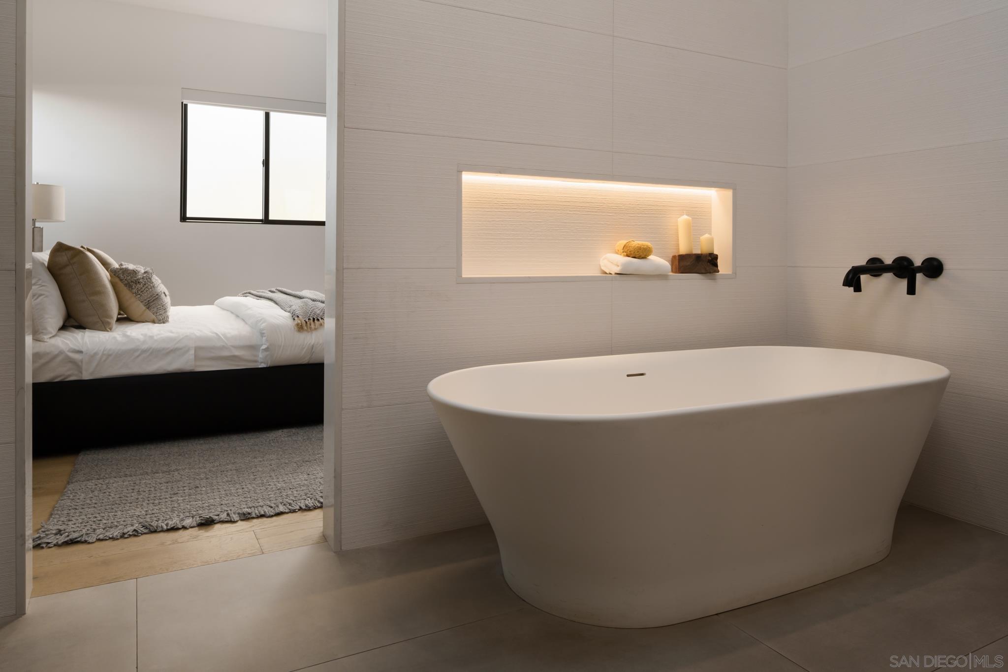 Detail Gallery Image 28 of 53 For Frankfort St, San Diego,  CA 92110 - 3 Beds | 2/1 Baths