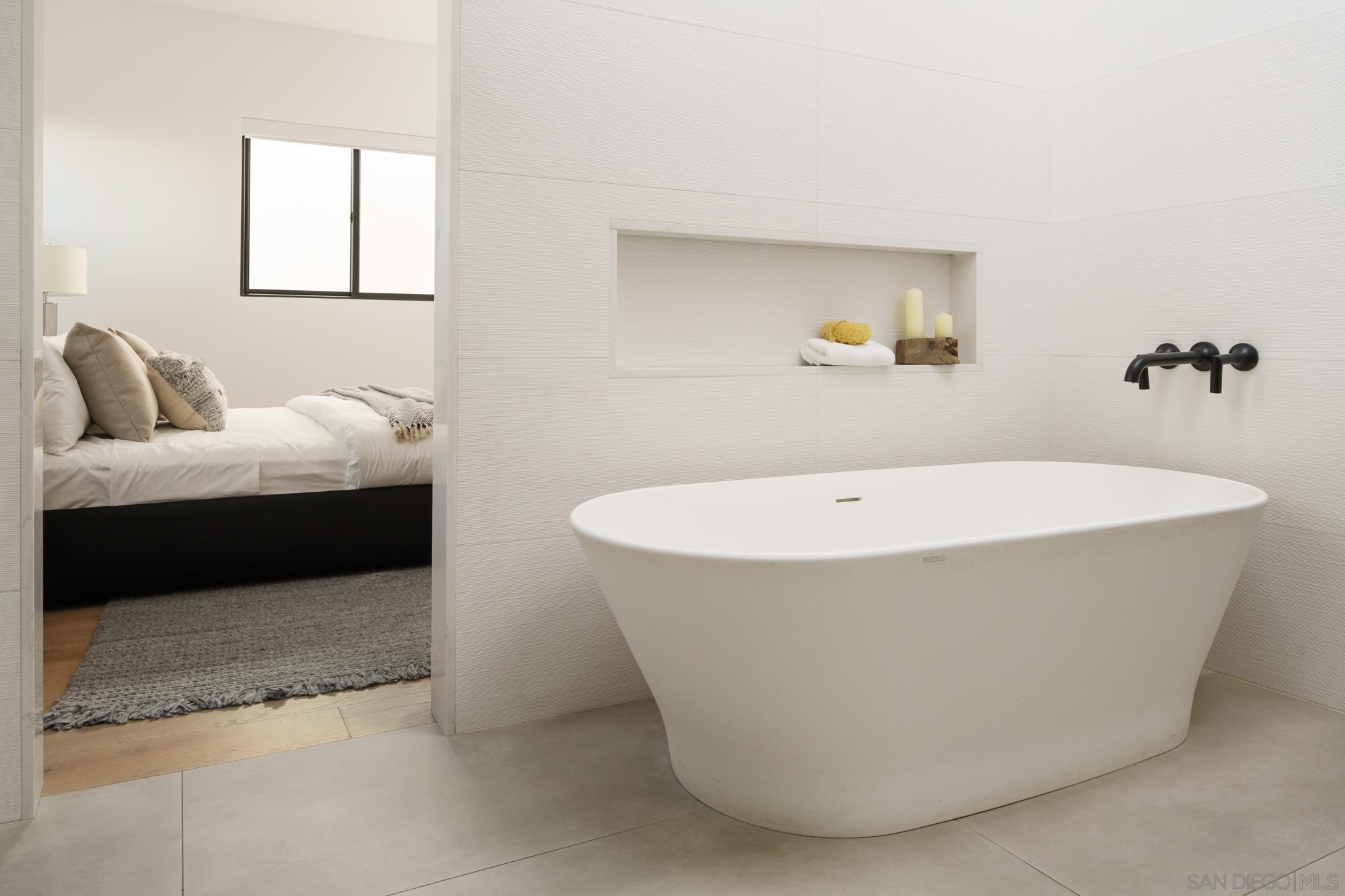 Detail Gallery Image 29 of 53 For Frankfort St, San Diego,  CA 92110 - 3 Beds | 2/1 Baths