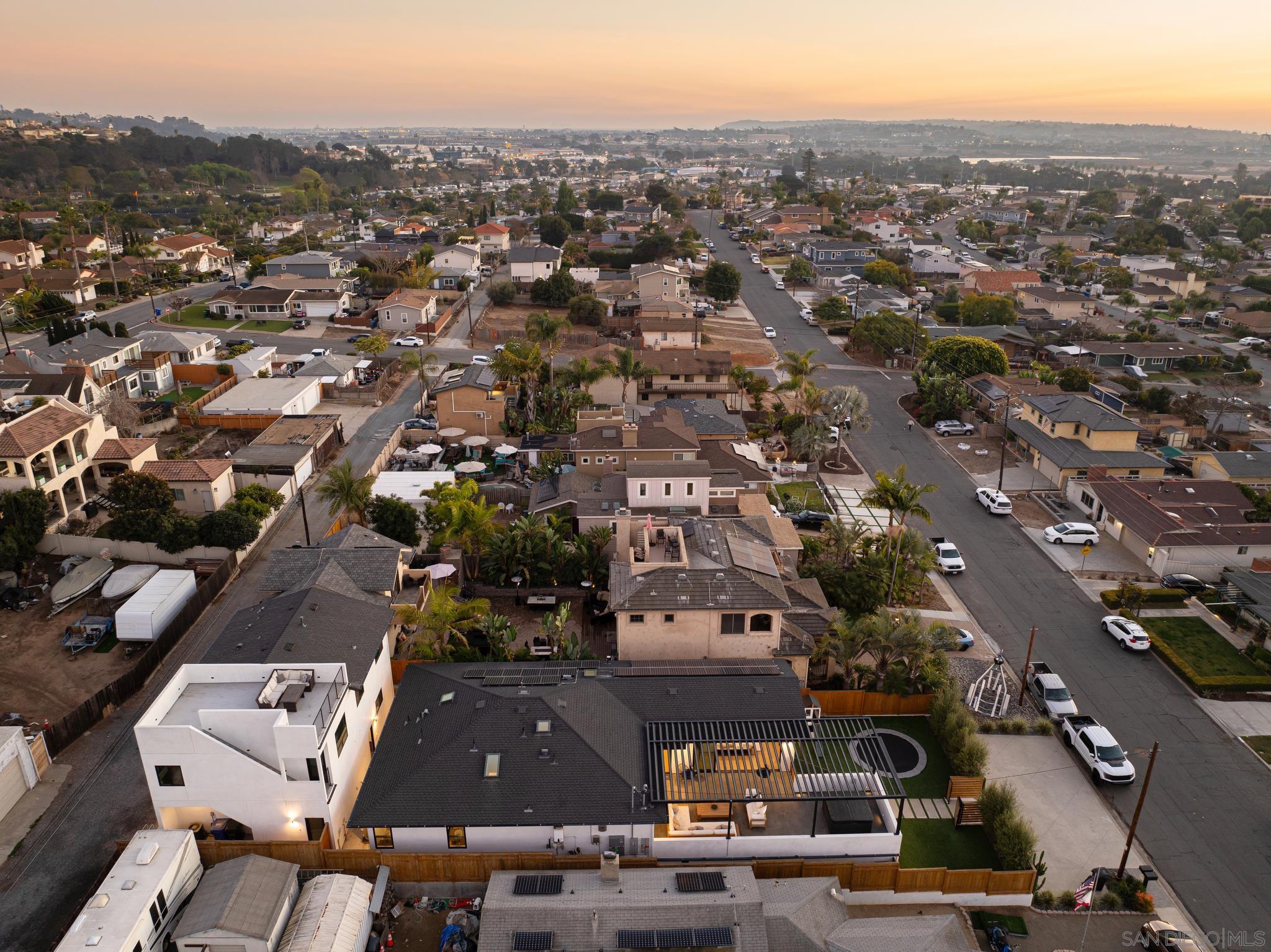 Detail Gallery Image 50 of 53 For Frankfort St, San Diego,  CA 92110 - 3 Beds | 2/1 Baths