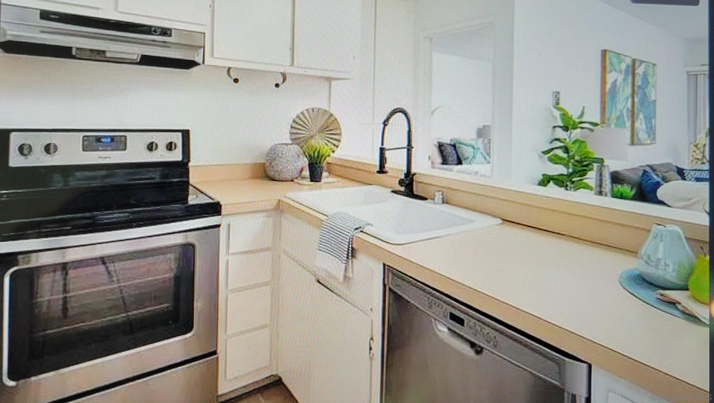 Detail Gallery Image 5 of 12 For 4060  Huerfano  138, San Diego,  CA 92117 - 2 Beds | 2 Baths