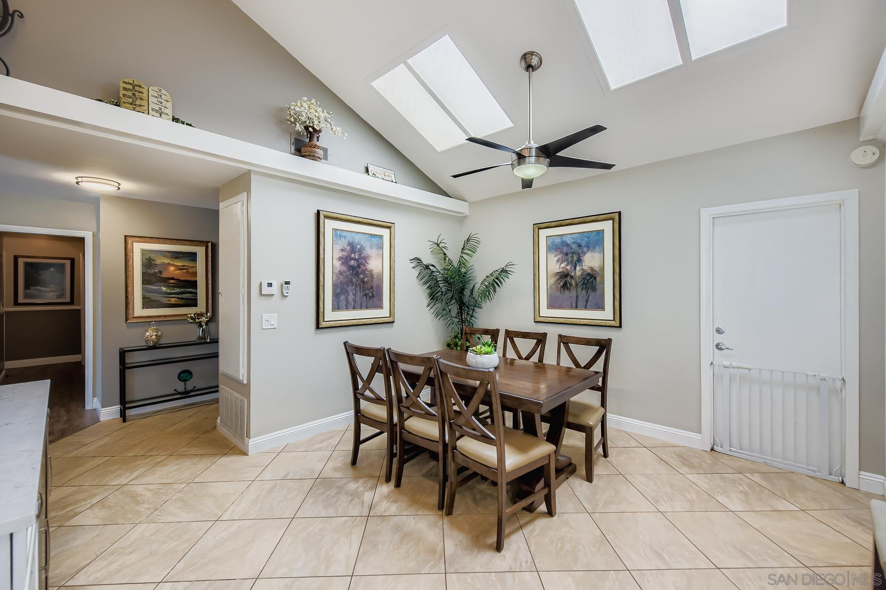 Detail Gallery Image 1 of 32 For 12450  Robison Blvd, Poway,  CA 92064 - 3 Beds | 2 Baths