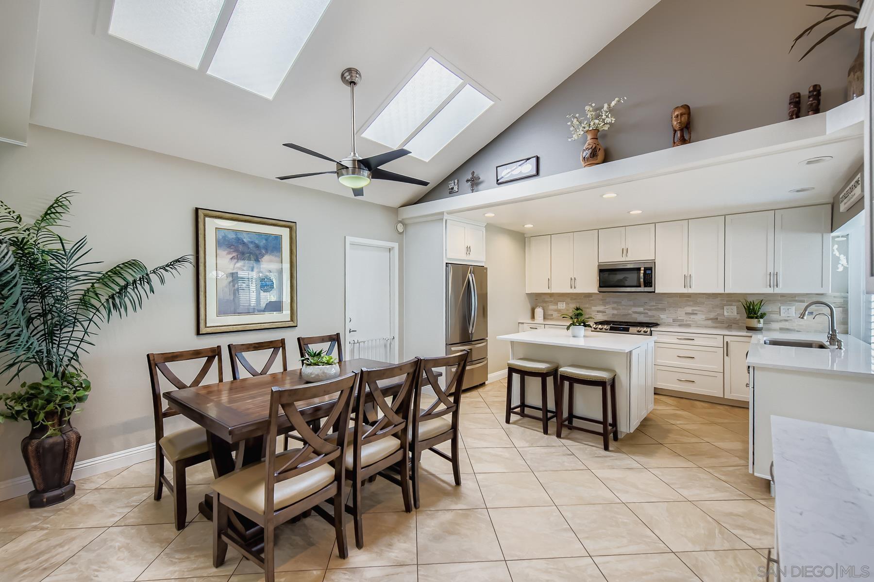 Detail Gallery Image 2 of 32 For 12450  Robison Blvd, Poway,  CA 92064 - 3 Beds | 2 Baths