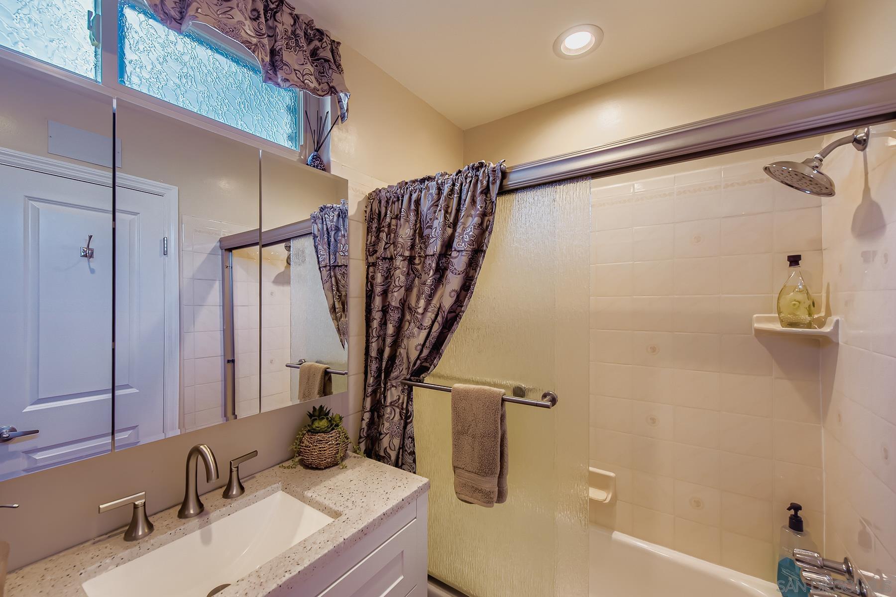 Detail Gallery Image 19 of 32 For 12450  Robison Blvd, Poway,  CA 92064 - 3 Beds | 2 Baths