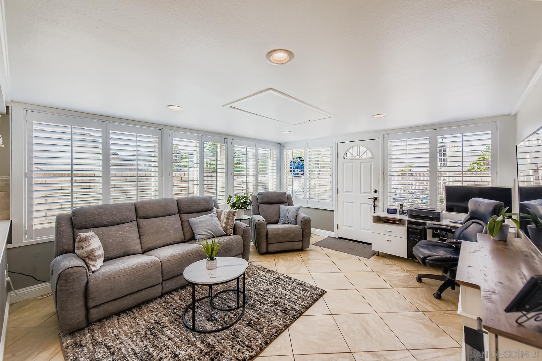 Detail Gallery Image 7 of 32 For 12450  Robison Blvd, Poway,  CA 92064 - 3 Beds | 2 Baths